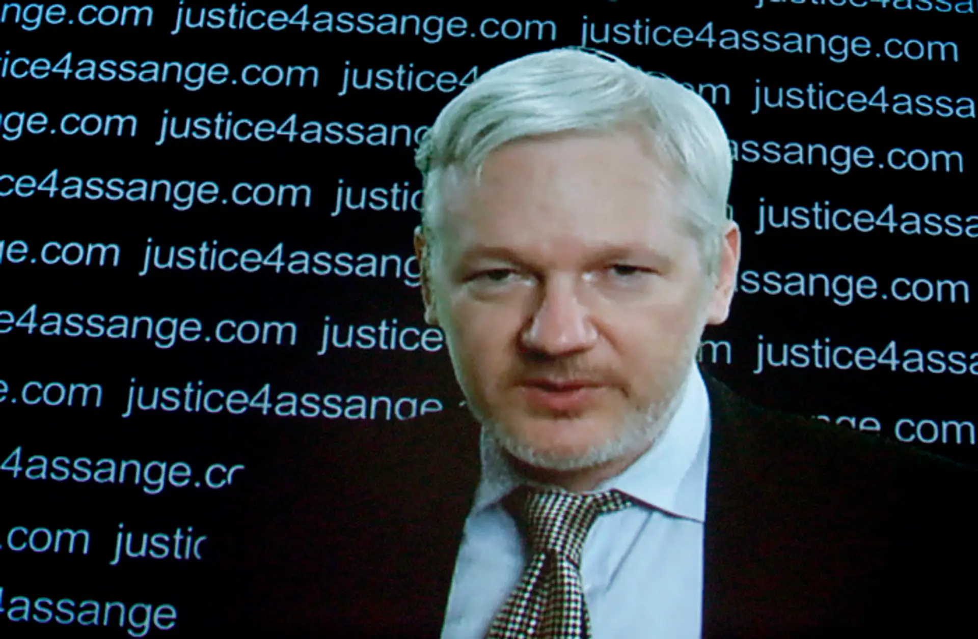 Na snímke zakladateľ webovej stránky WikiLeaks Julian Assange.