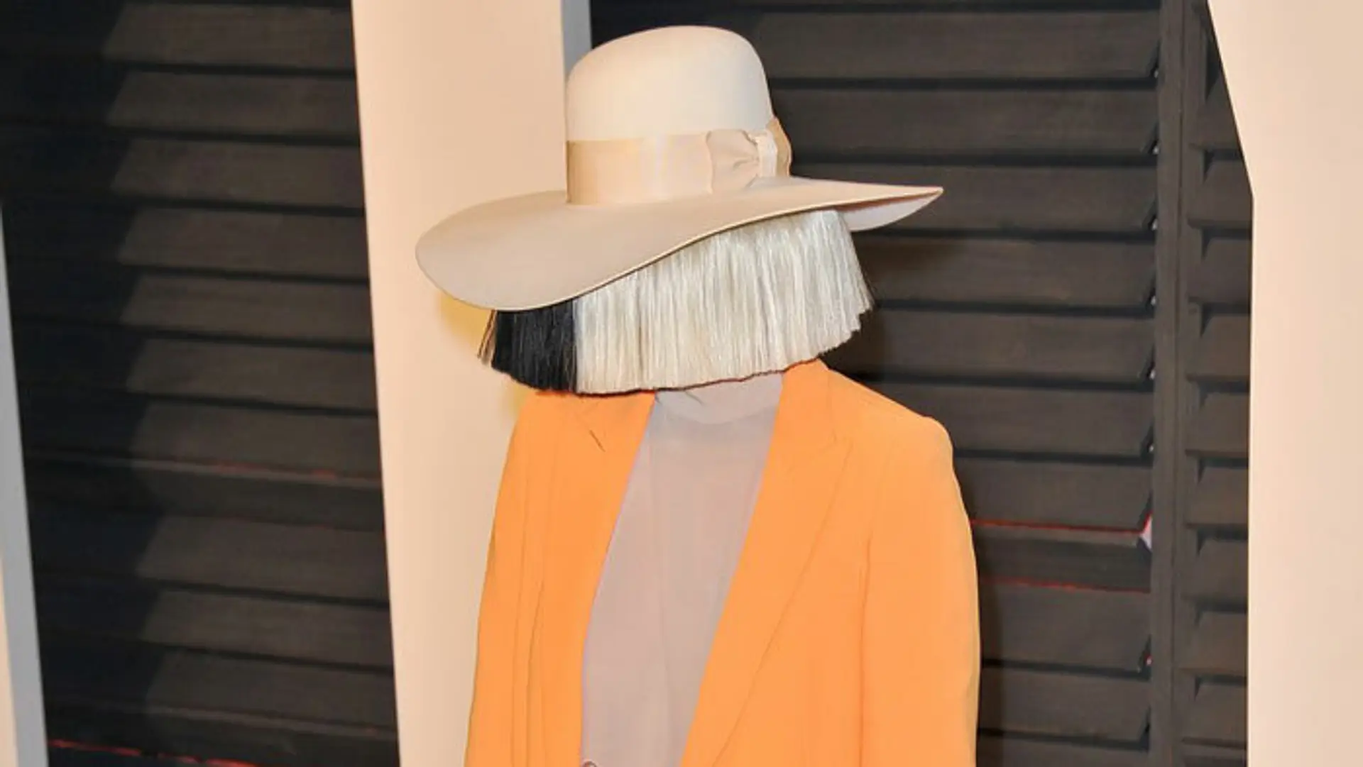 Sia na Vanity Fair Oscar Party