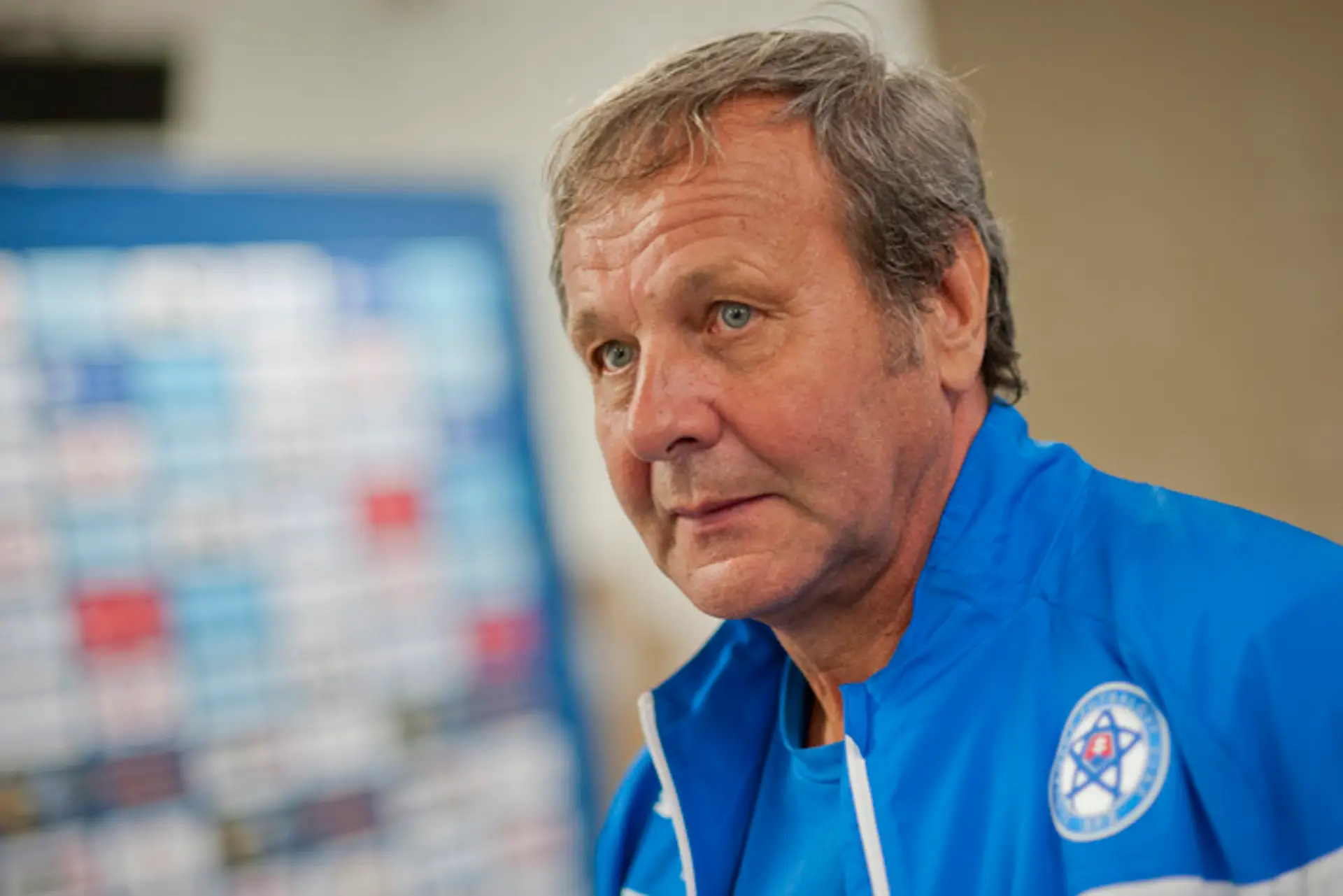 Tréner futbalovej reprezentácie Ján Kozák. 