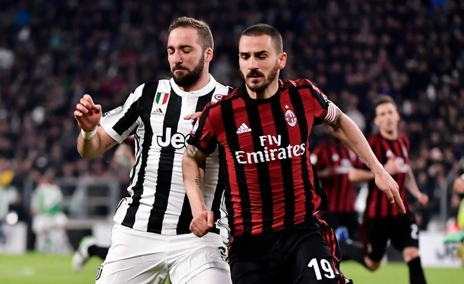 Gonzalo Higuain a Leonardo Bonucci.