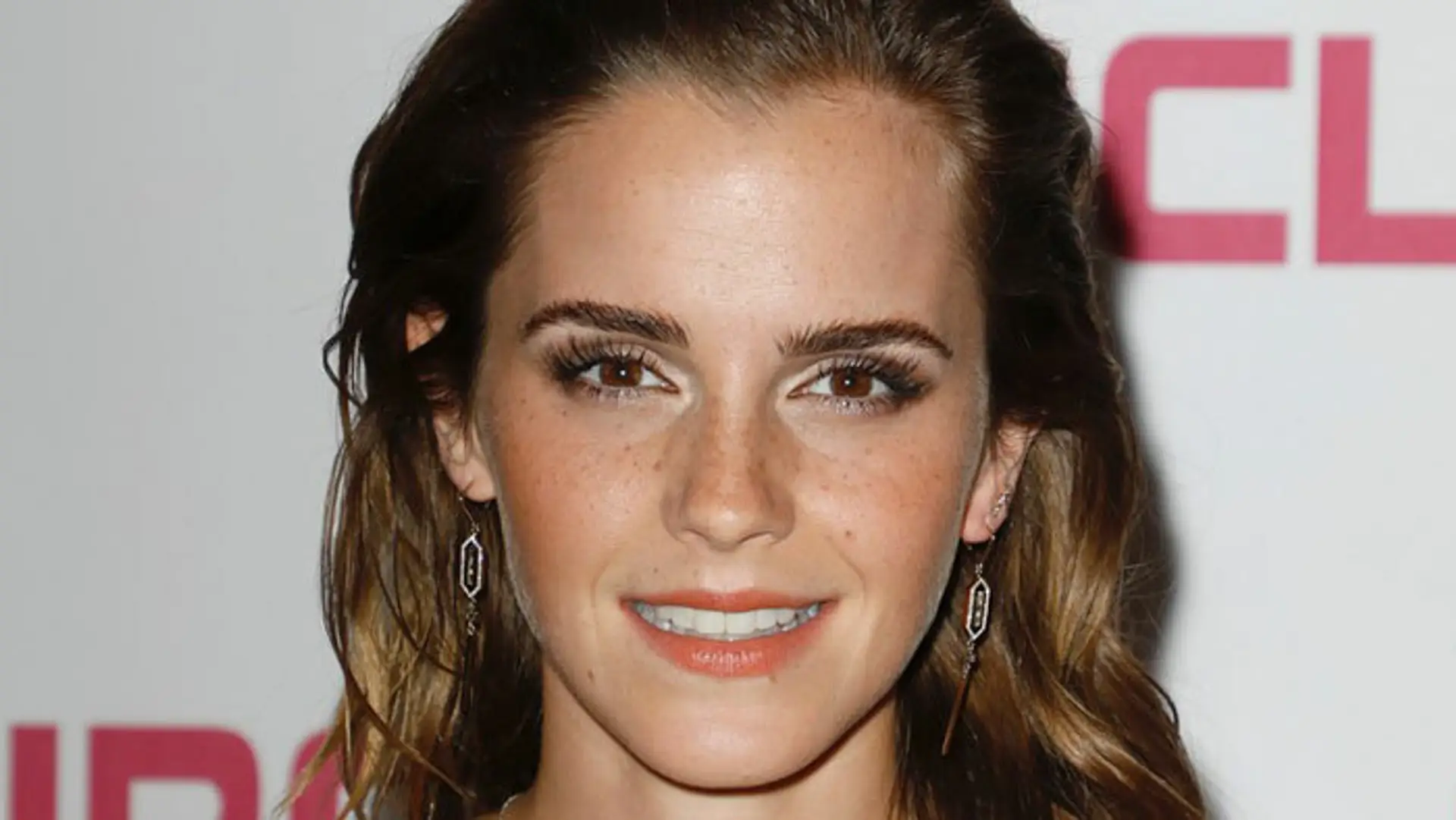 Emma Watson na premiére filmu The Circle v Paríži