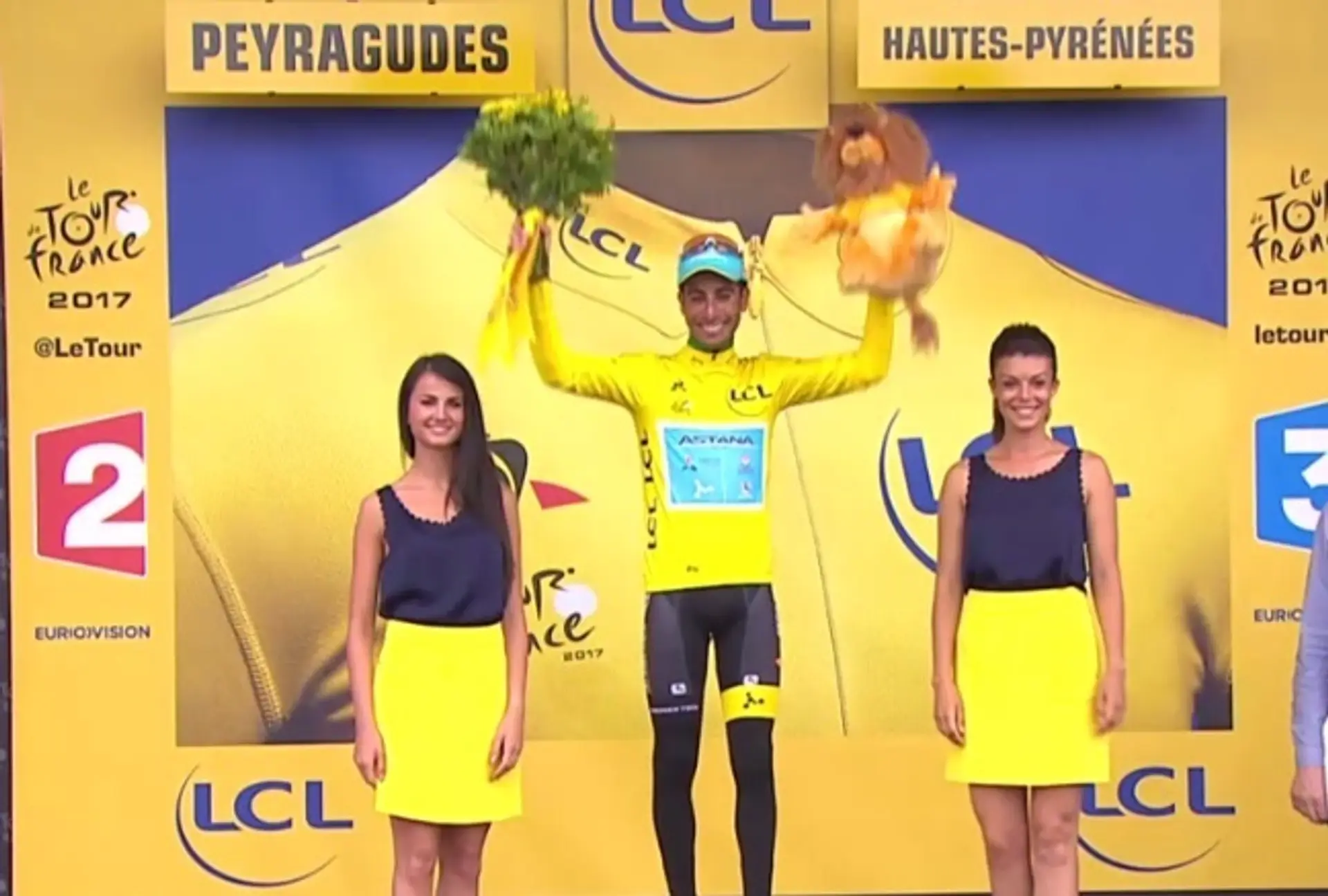 Fabio Aru je novým lídrom Tour de France.