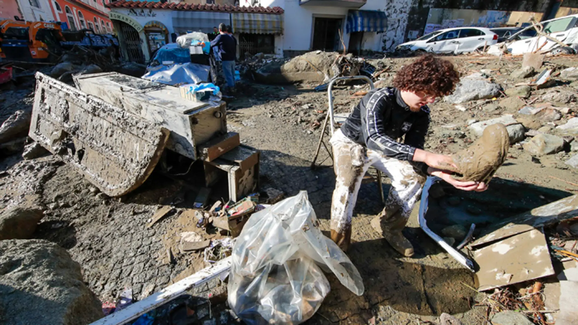 Počet obetí po zosuve pôdy na ostrove Ischia stúpol na osem.