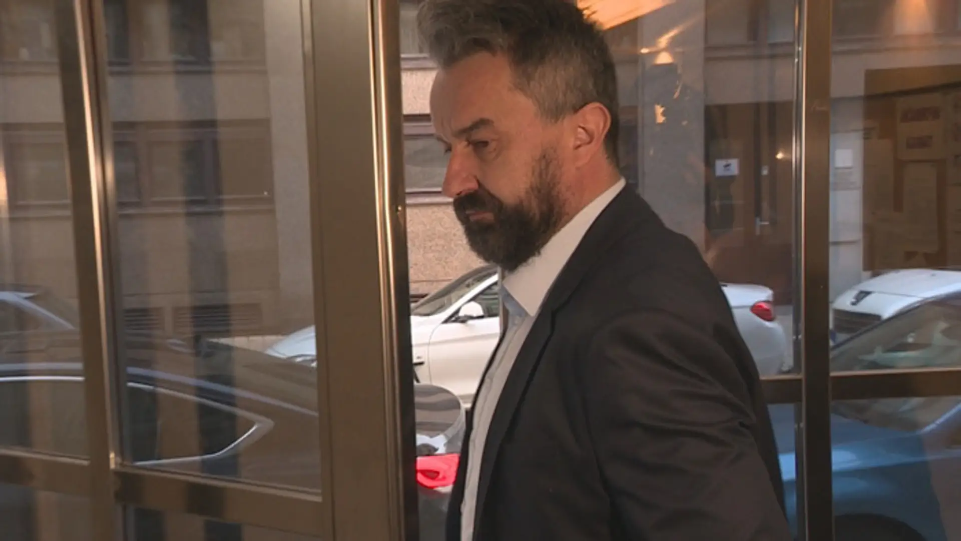 Alpská lyžiarka Marta Bassinová oslavuje tretie miesto v obrovskom slalome v Kronplatzi.