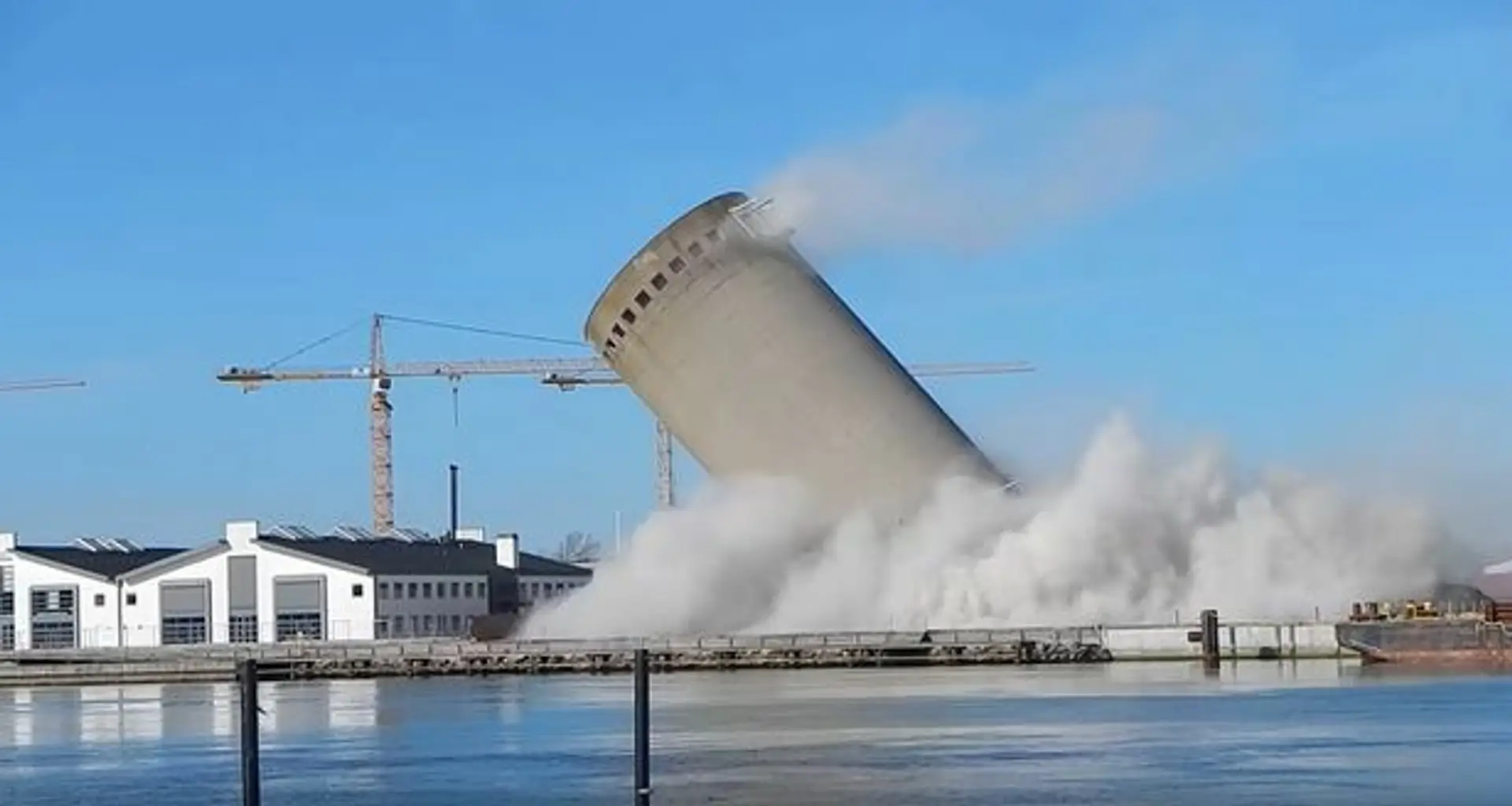 Demolácia veže v dánskom prístavnom meste Vordingborg