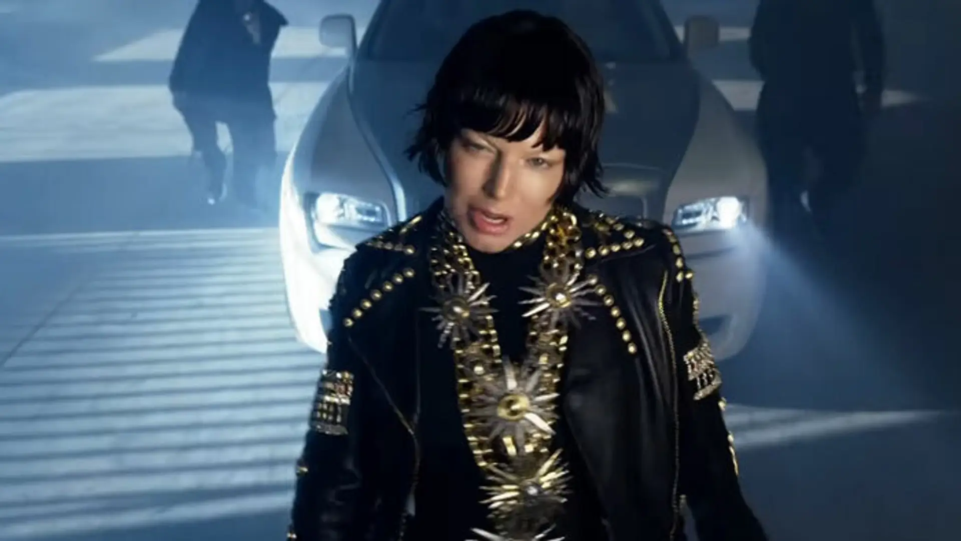 Fergie vo videoklipe Like It Ain’t Nuttin‘