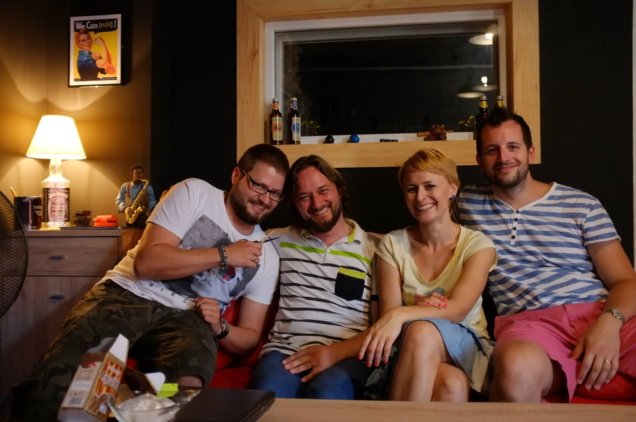 Janais pri nahrávaní vianočného albumu.