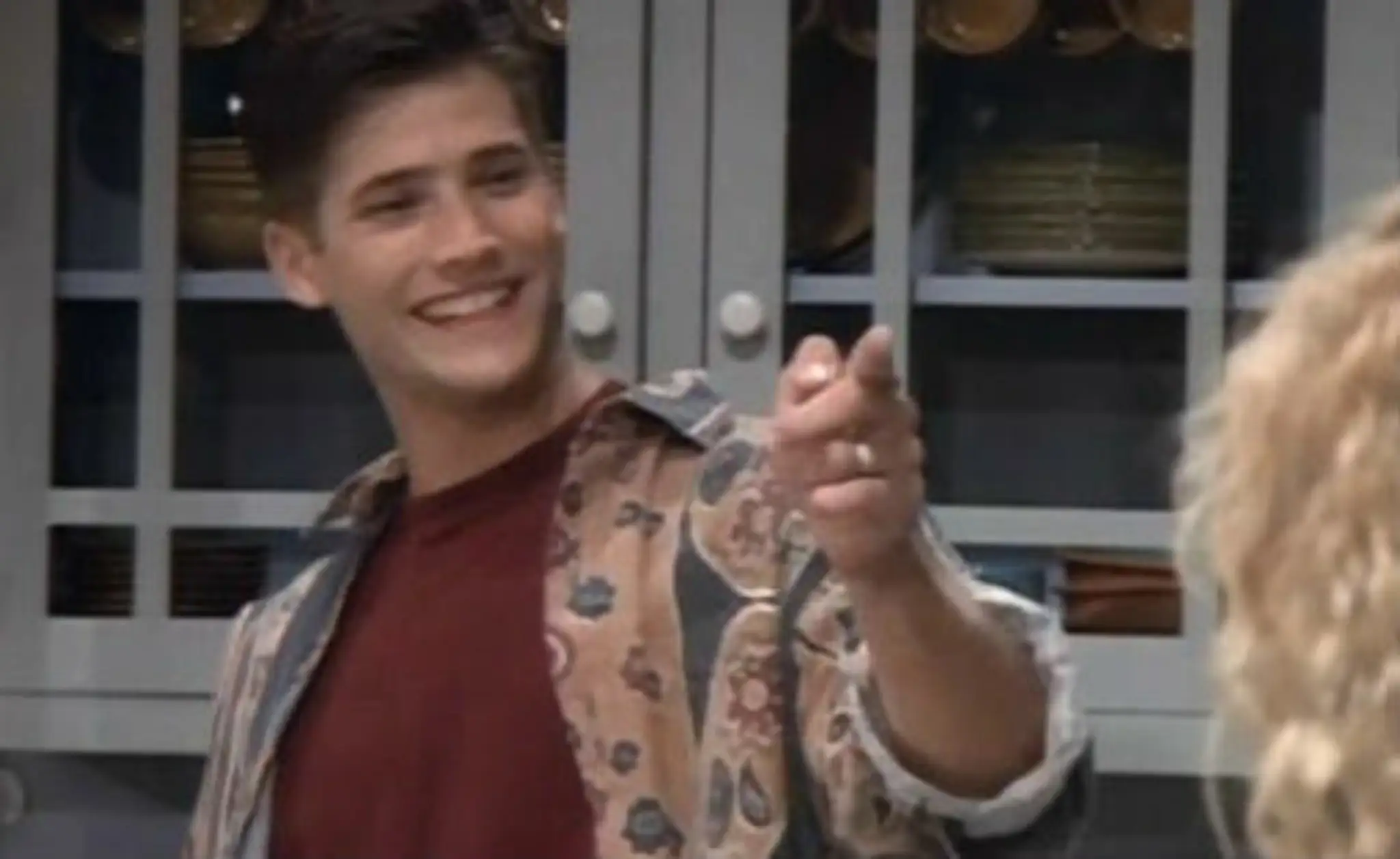 Sasha Mitchell ako Cody.