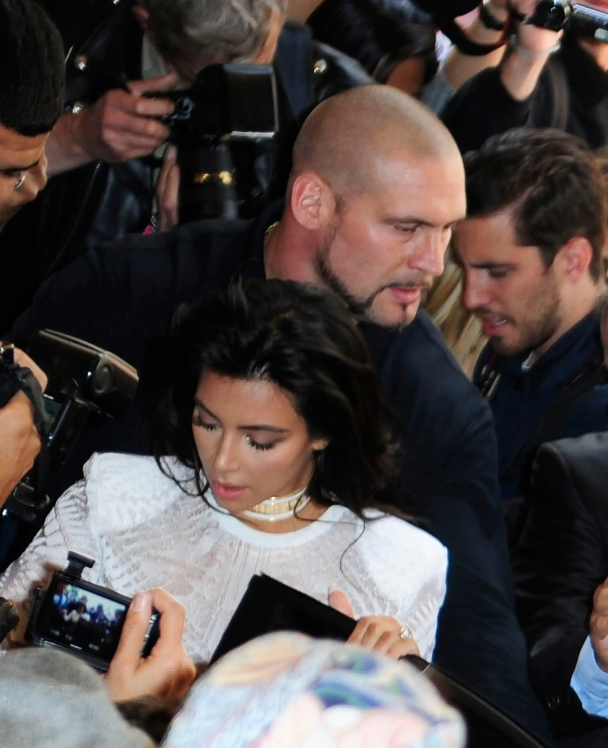 Kim Kardashian v Paríži napadol fanúšik.