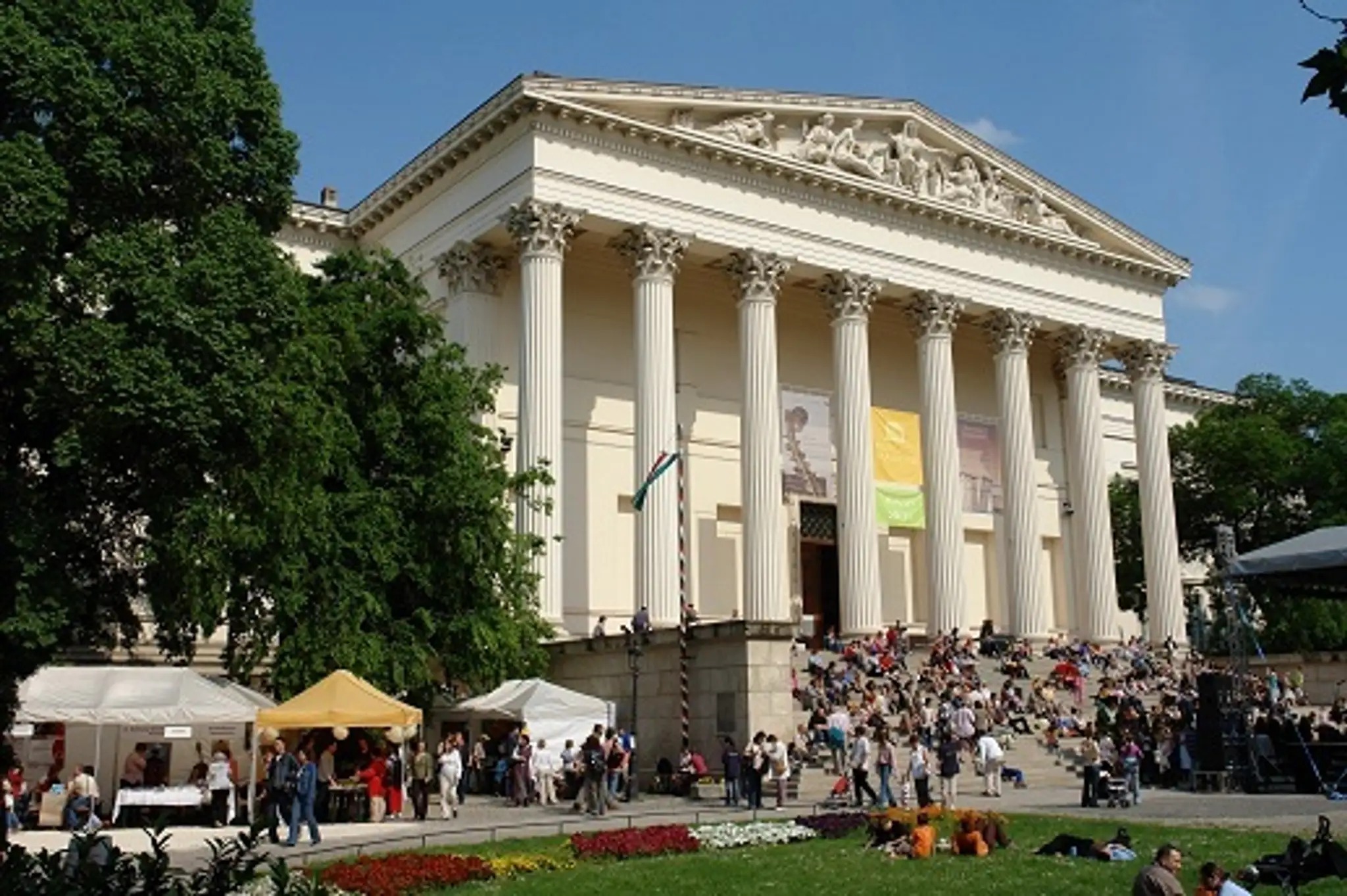 madarska_galeria_zlava.jpg