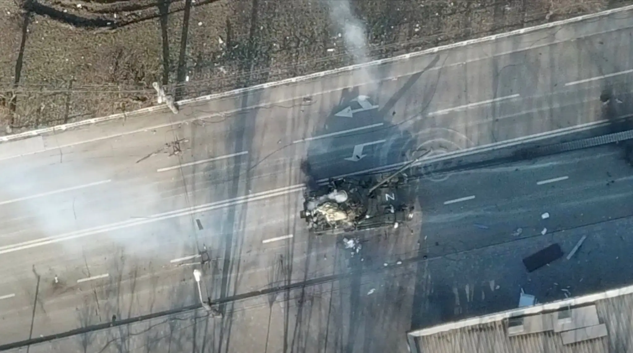 Zničený ruský tank v ukrajinskom Mariupole