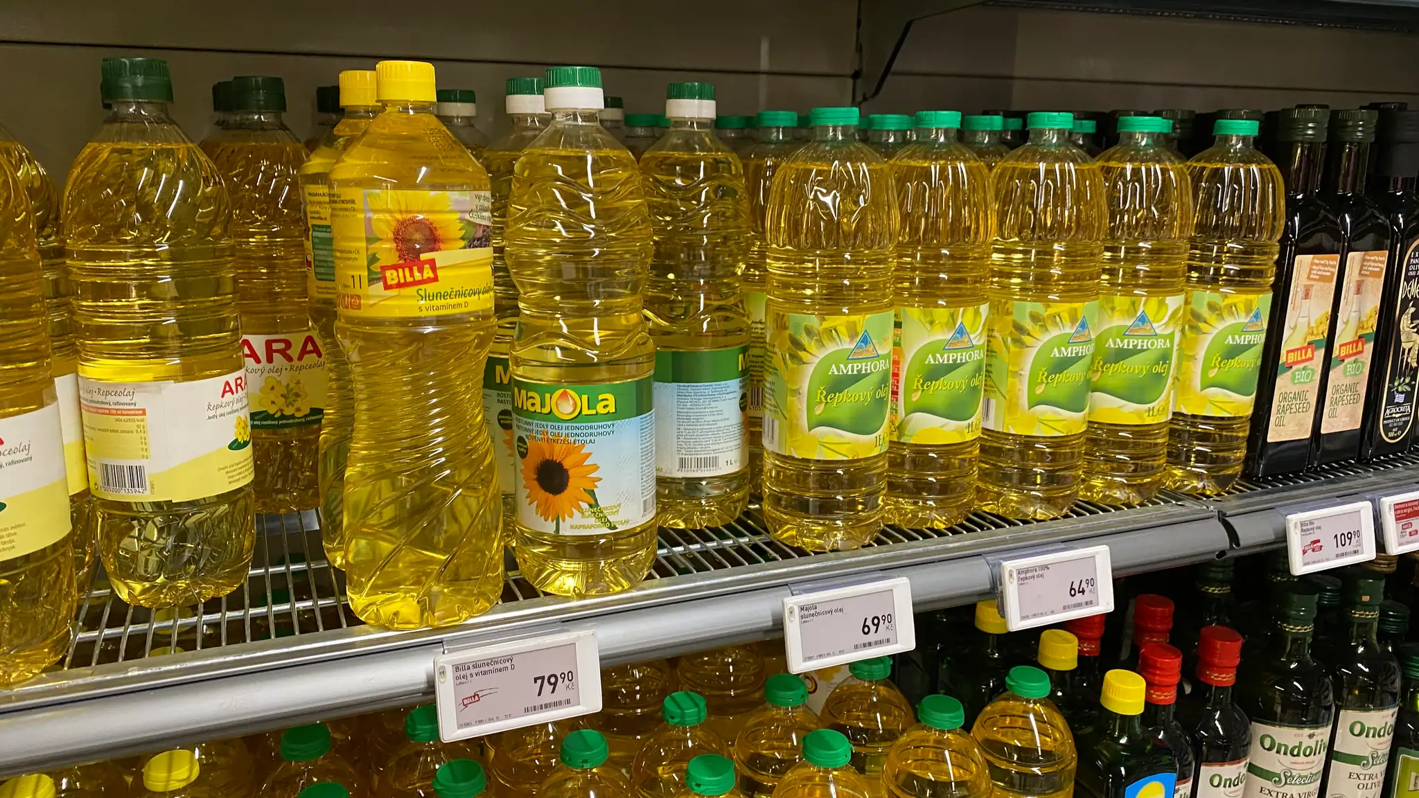 Ceny v Česku a zastropované ceny na Slovensku