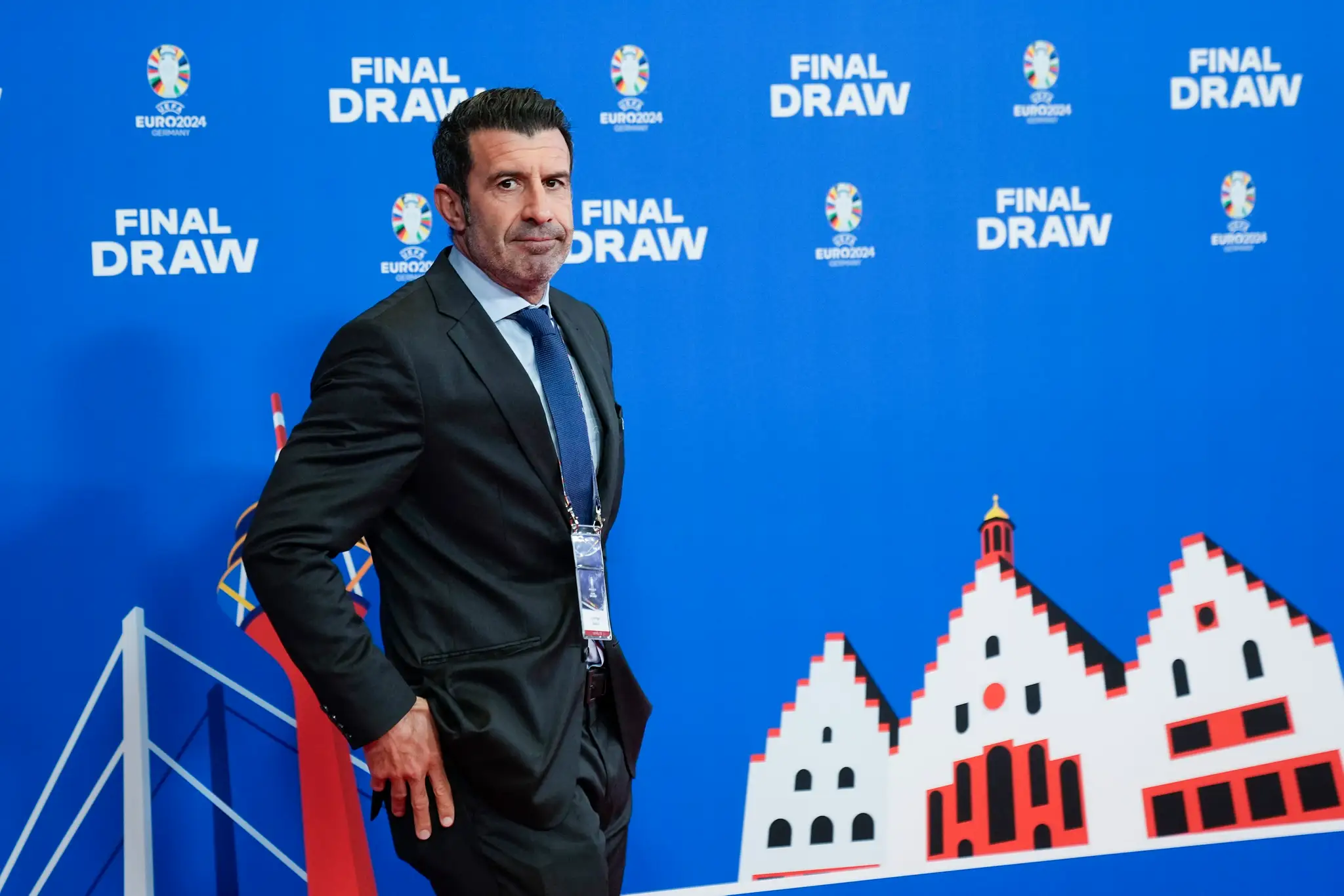 Na žreb EURO 2024 zavítal aj legendárny Luis Figo.
