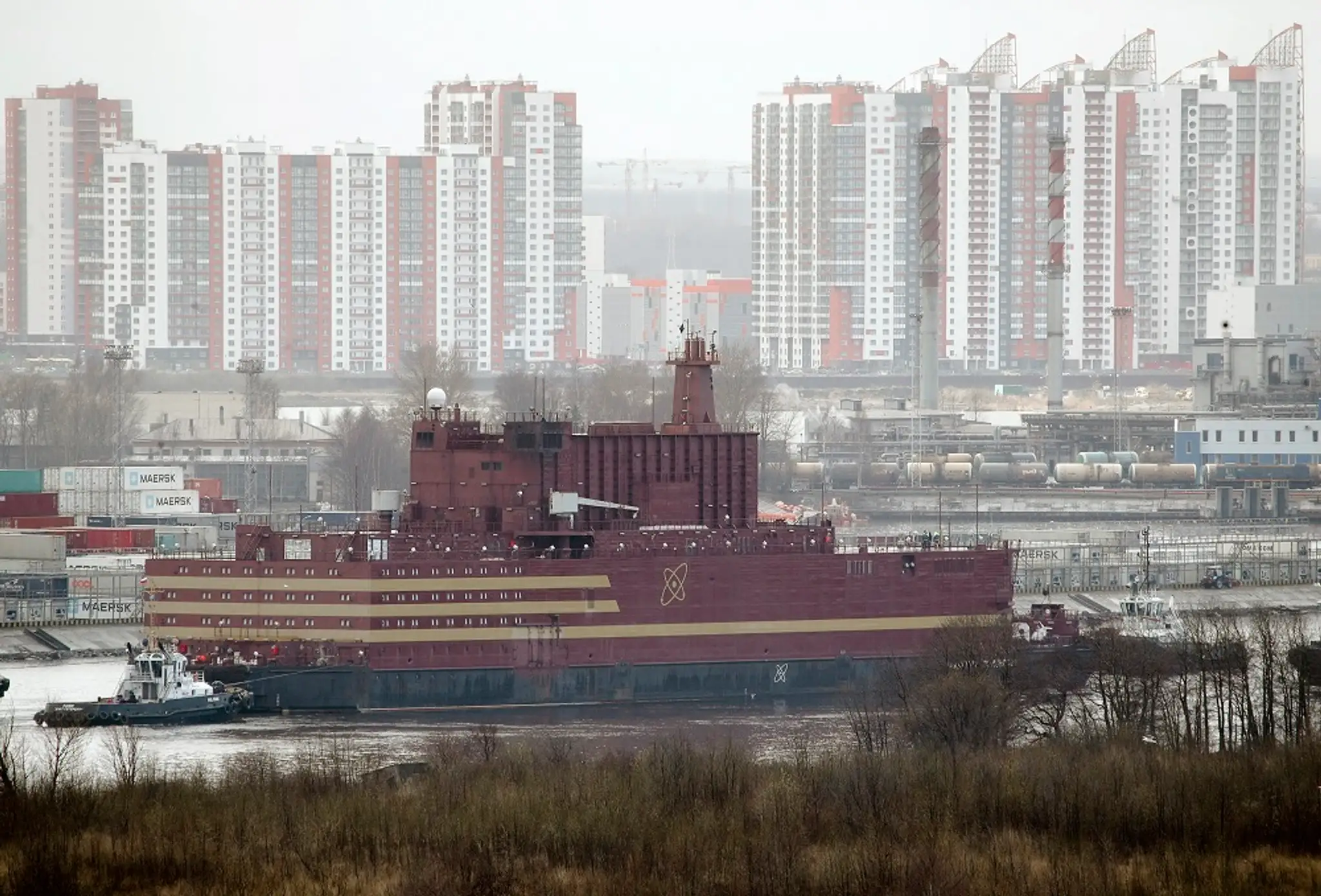 Akademik Lomonosov.