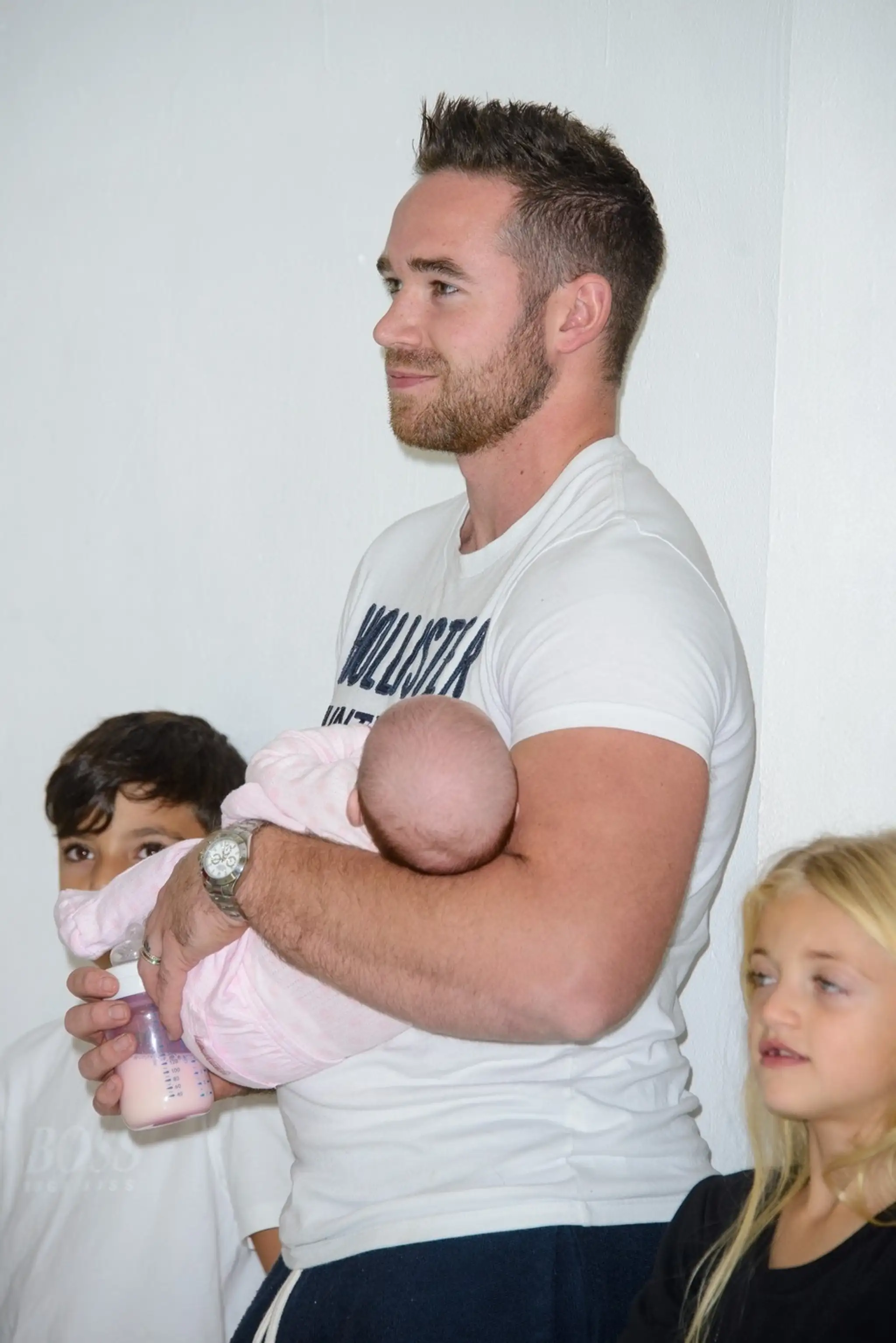 Kieran Hayler- manžel Katie Price s ich deťmi.