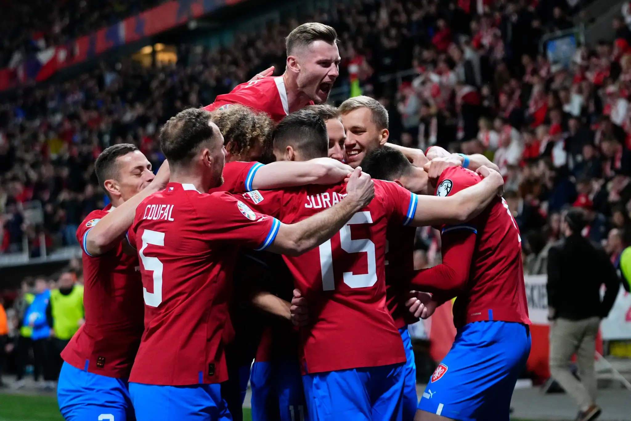 Česká radosť po góle proti Poľsku v kvalifikácii ME 2024.