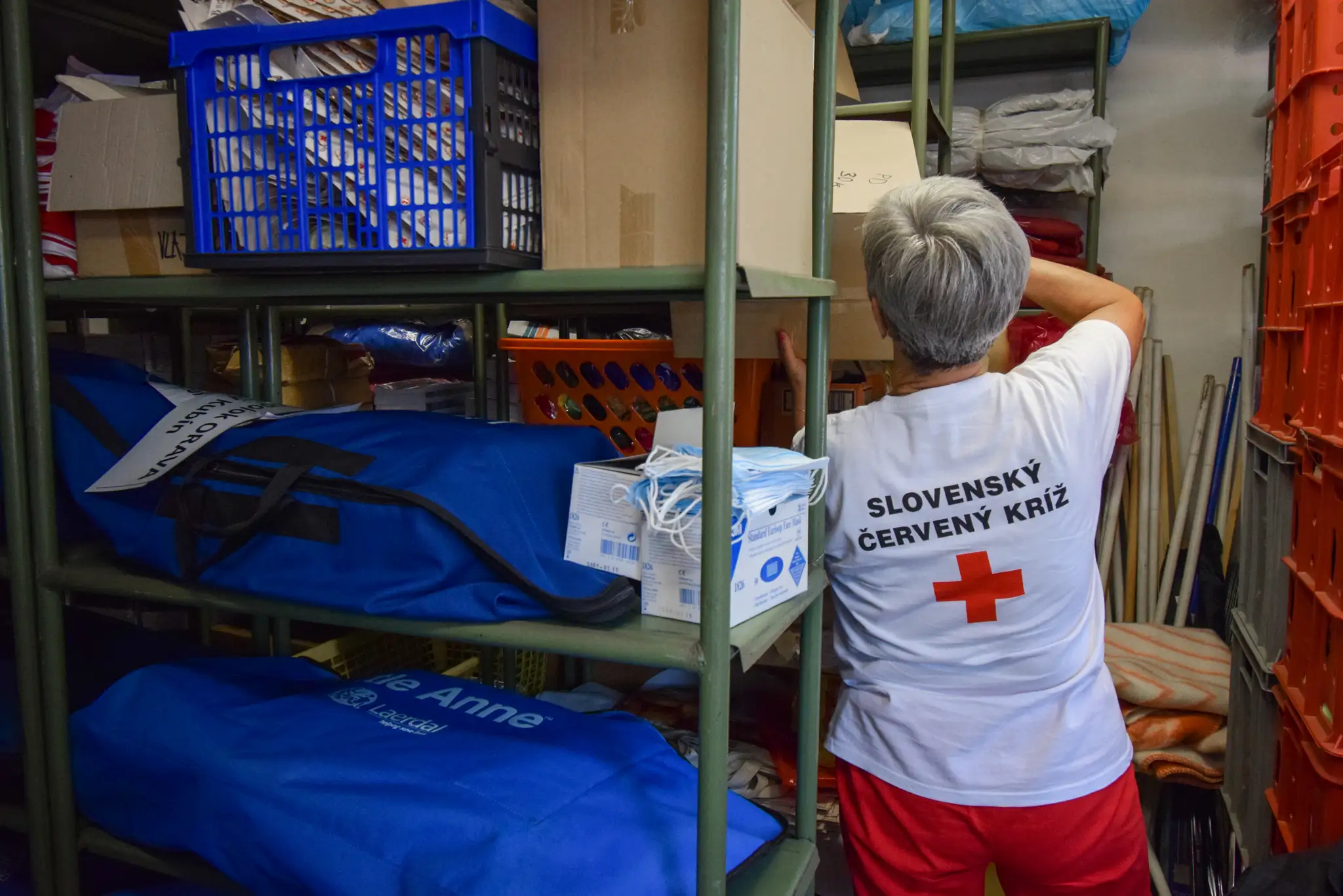 Sklad s humanitárnou pomocou.