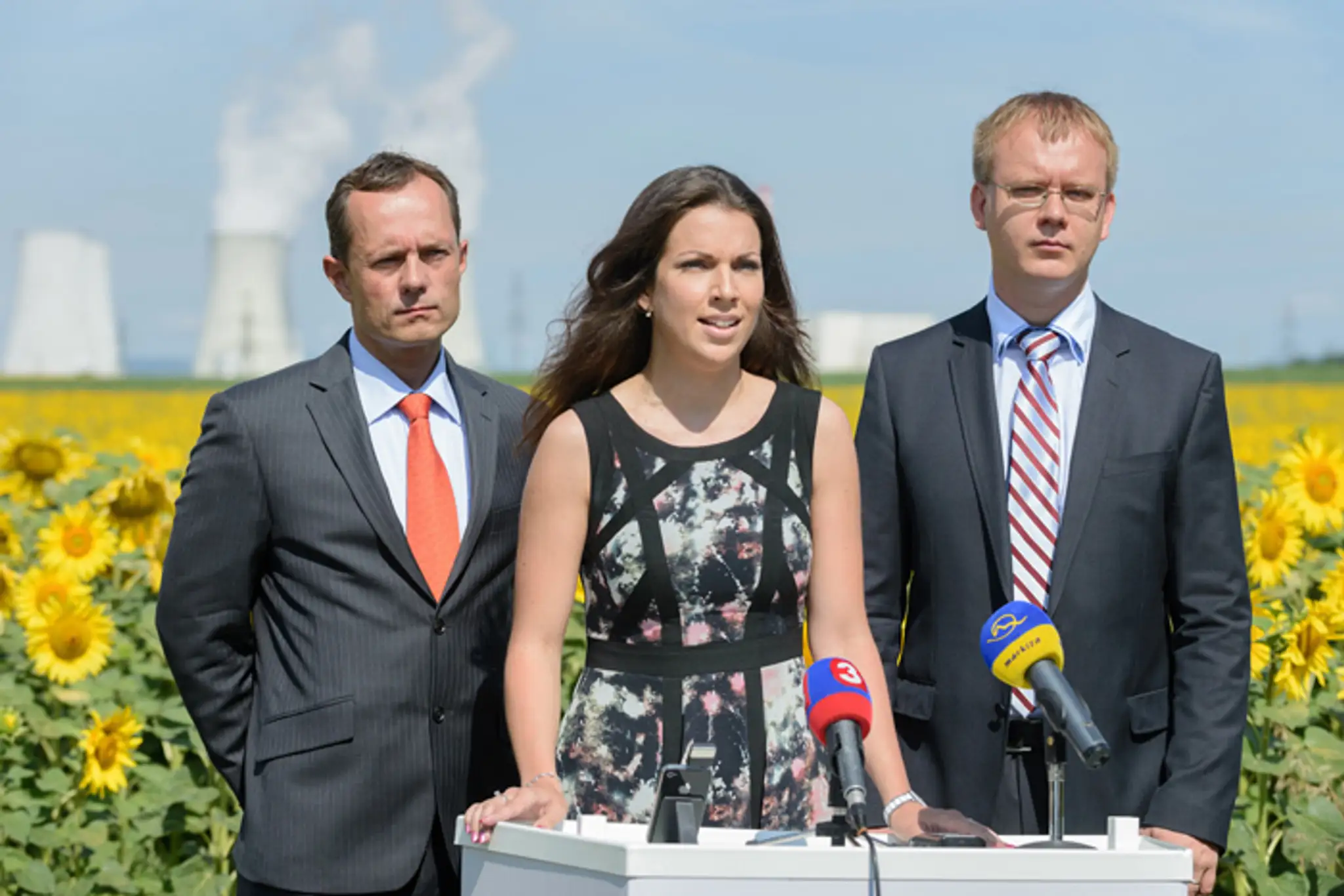 Radoslav Procházka, Katarína Cséfalvayová, Miroslav Beblavý zo strany Sieť