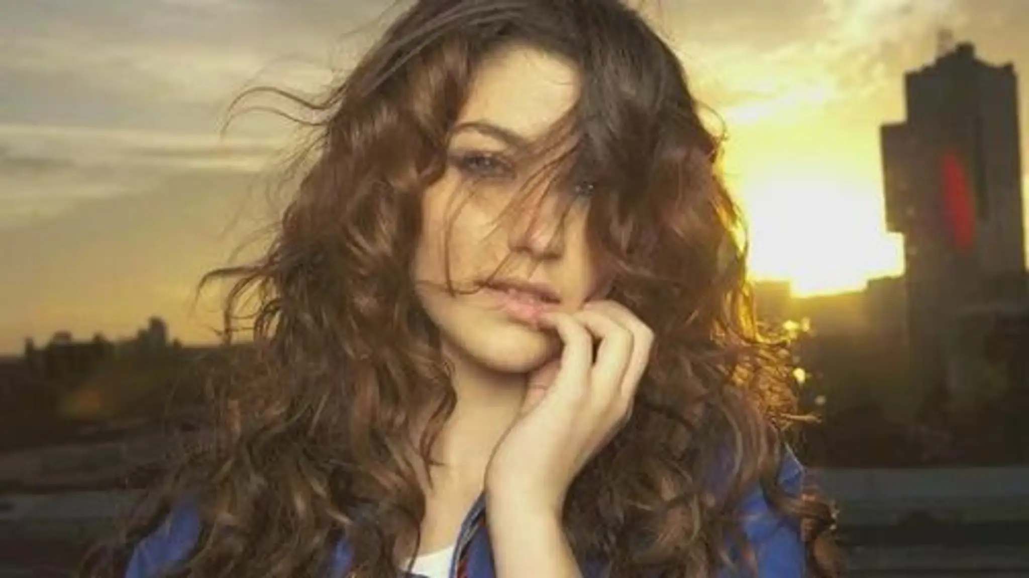 Celeste Buckingham - Nobody Knows (Official).mp4 - VTHUMB