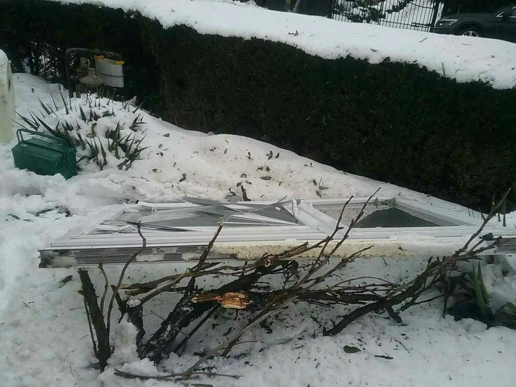 Po výbuchu plynu v Gregorovciach, okres Prešov. 