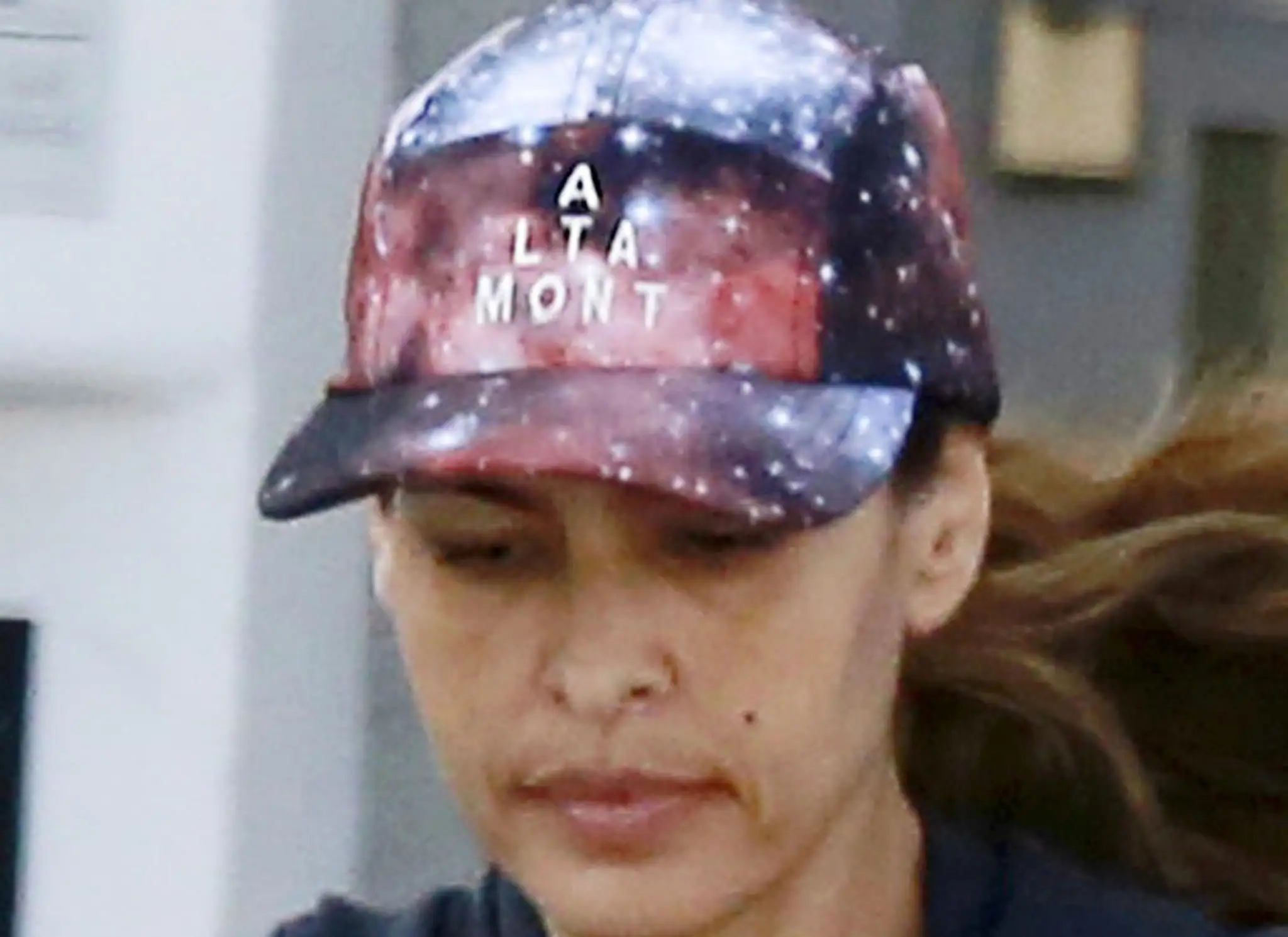 Eva Mendes bez mejkapu.