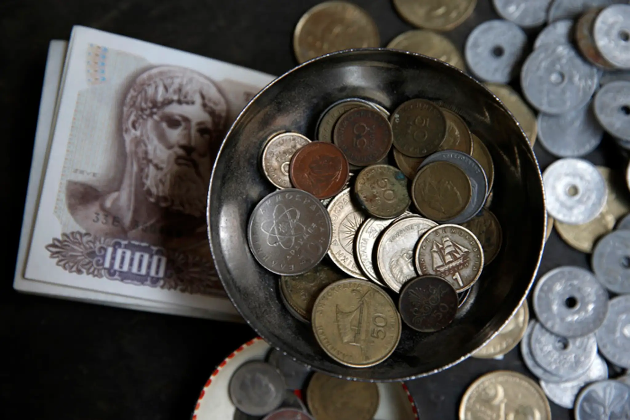 Bývalá grécka mena - drachma na archívnej snímke.
