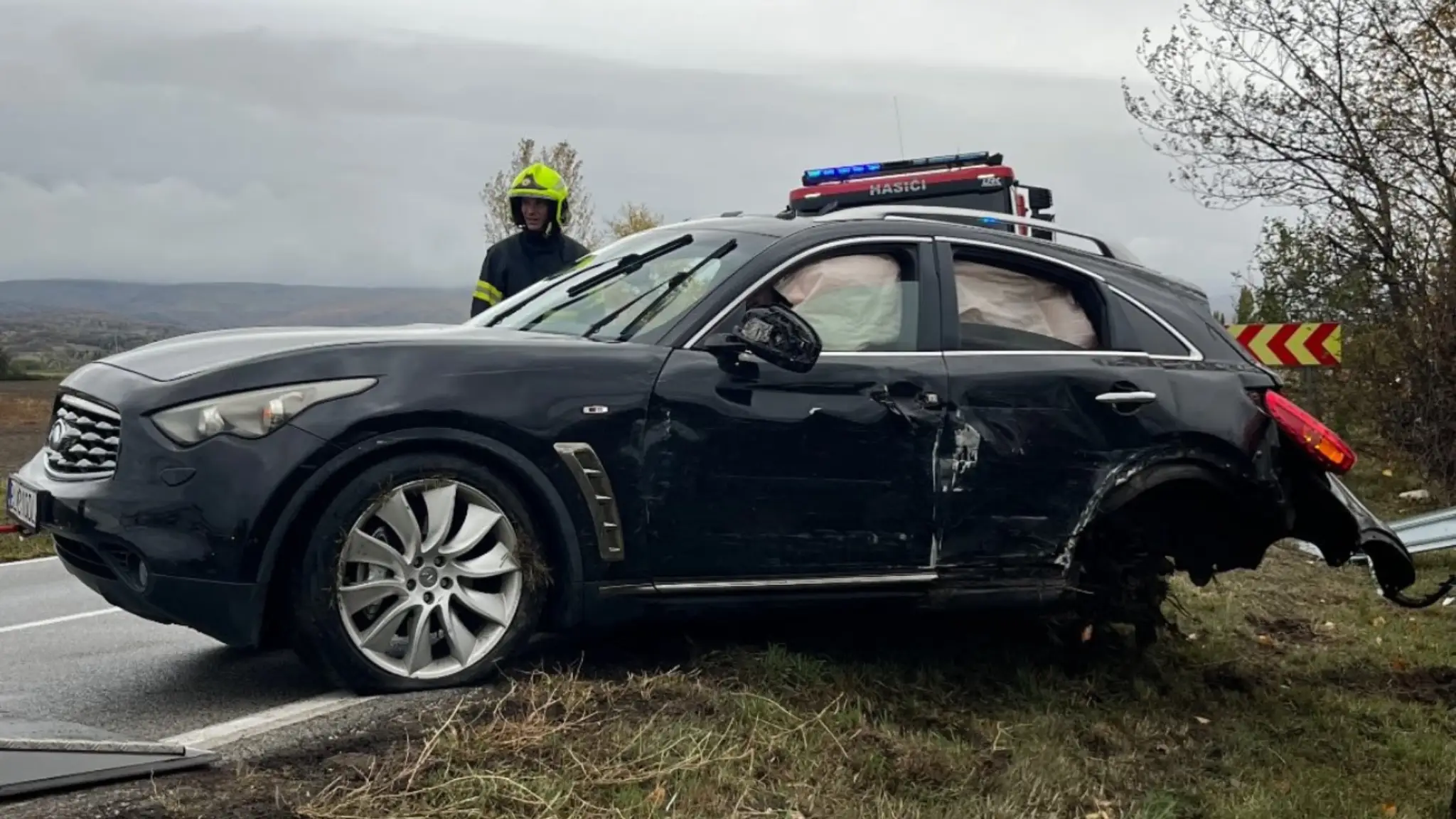 Zrážka s deťmi v aute a škoda za tisíce.