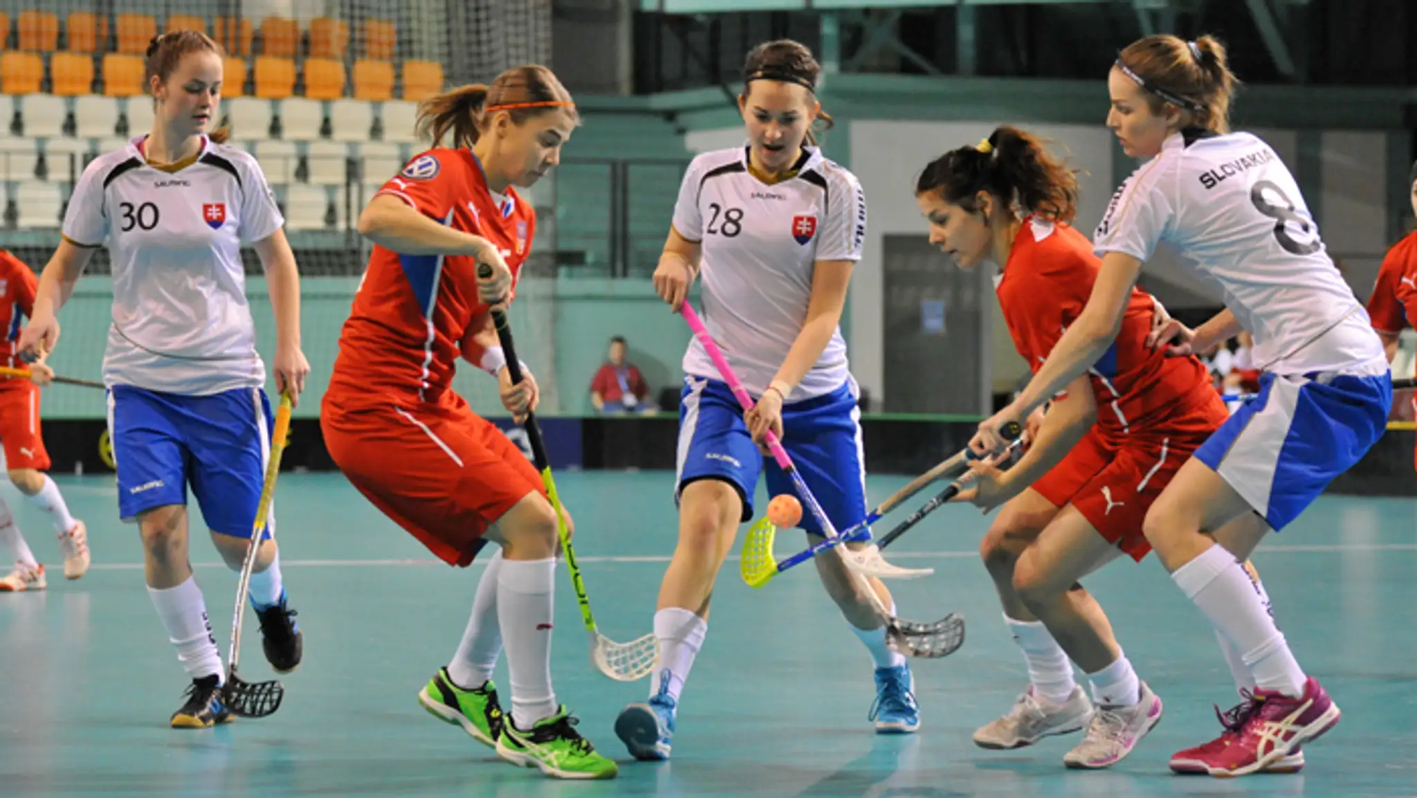 Archívna snímka - zľava Paulína Hudáková, Eliška Krížová (ČR), Romana Janegová, Zuzana Hubáčková (ČR) a Viktória Bobotová.