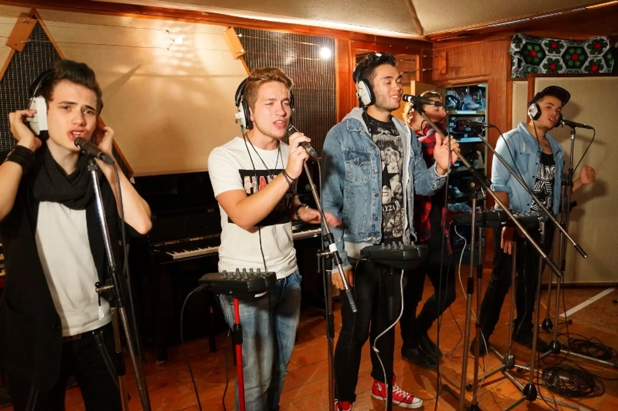 Nový československý boyband v Londýne.