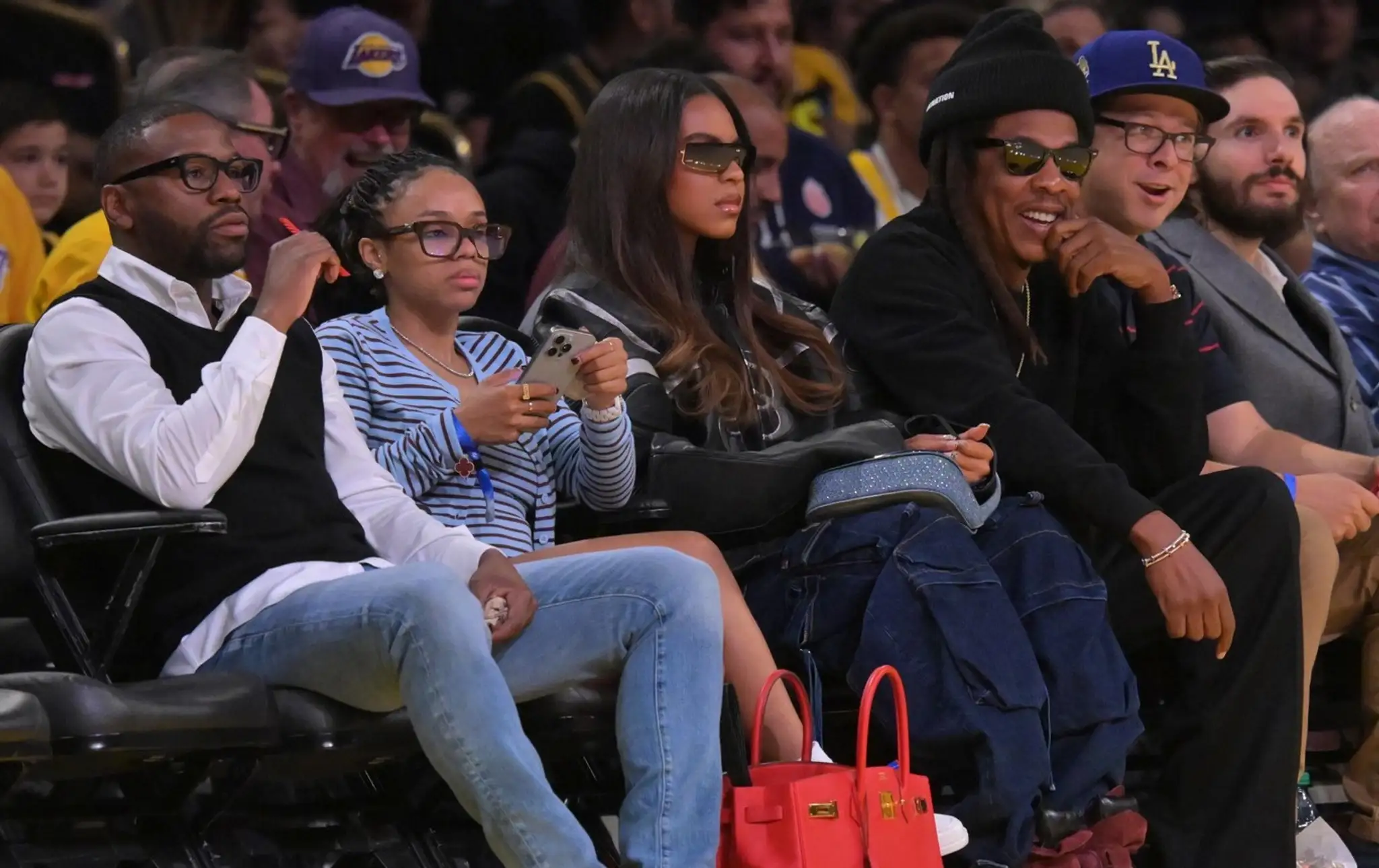 Blue Ivy a Jay-Z na zápase Los Angeles Lakers