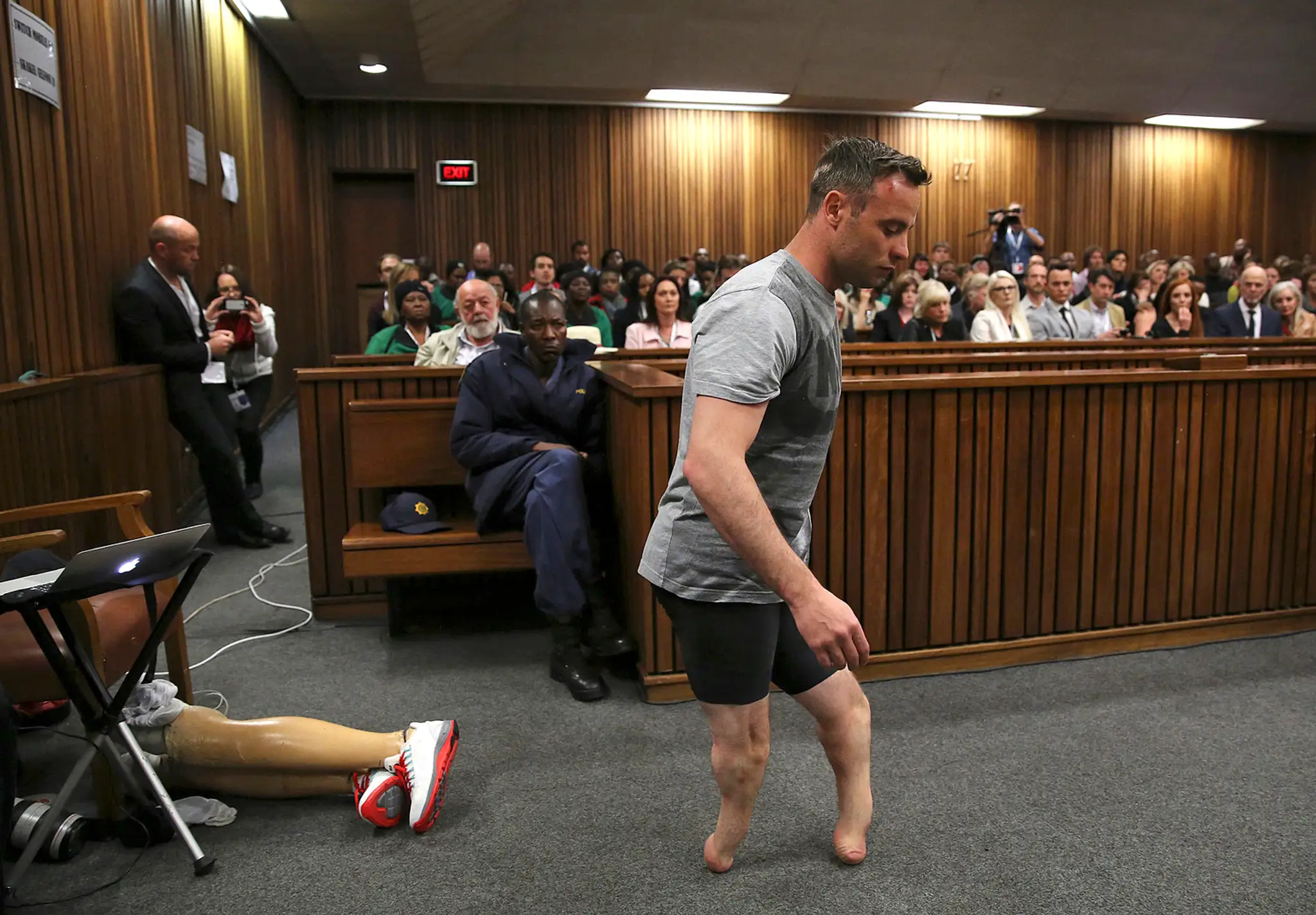 Pistorius bez svojich protéz.