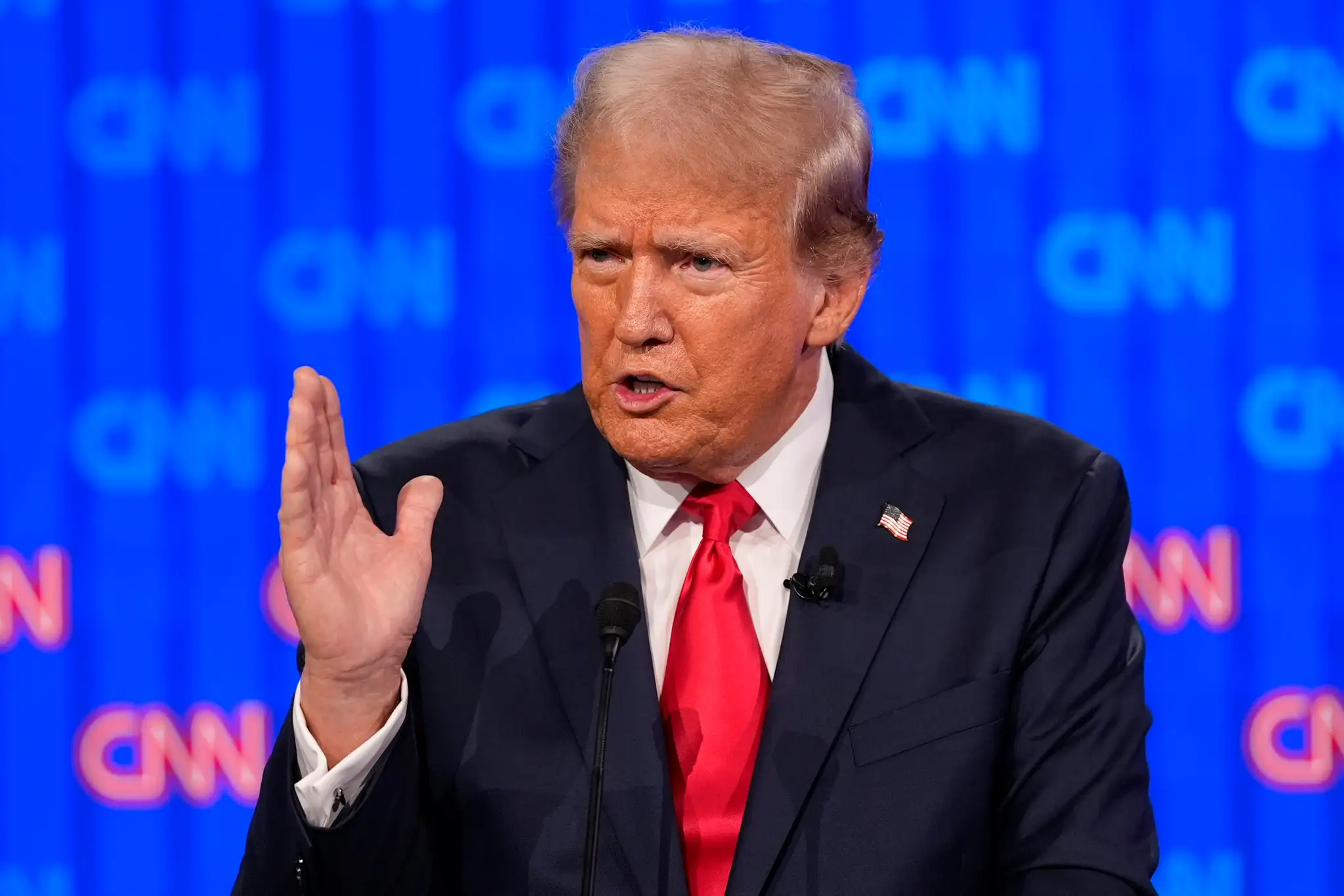 Trump s Bidenom sa stretli v prvej debate.