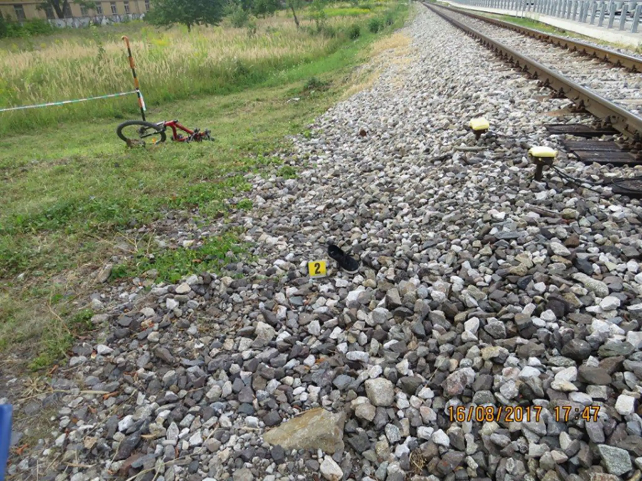 Miesto nešťastia, kde sa zranila s vlakom 23-ročná cyklistka.