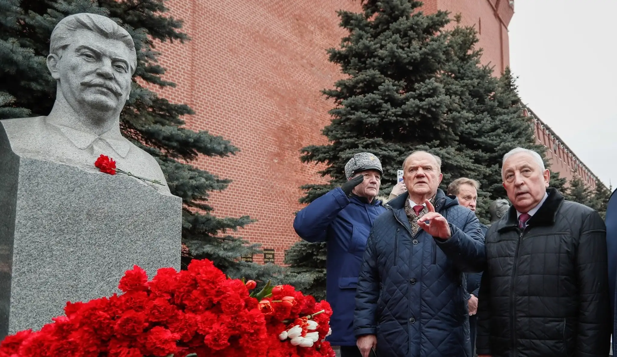 Predseda Komunistov Ruska Gennadij Zjuganov a prezidenstký kandidát strany Nikolaj Charitonov.