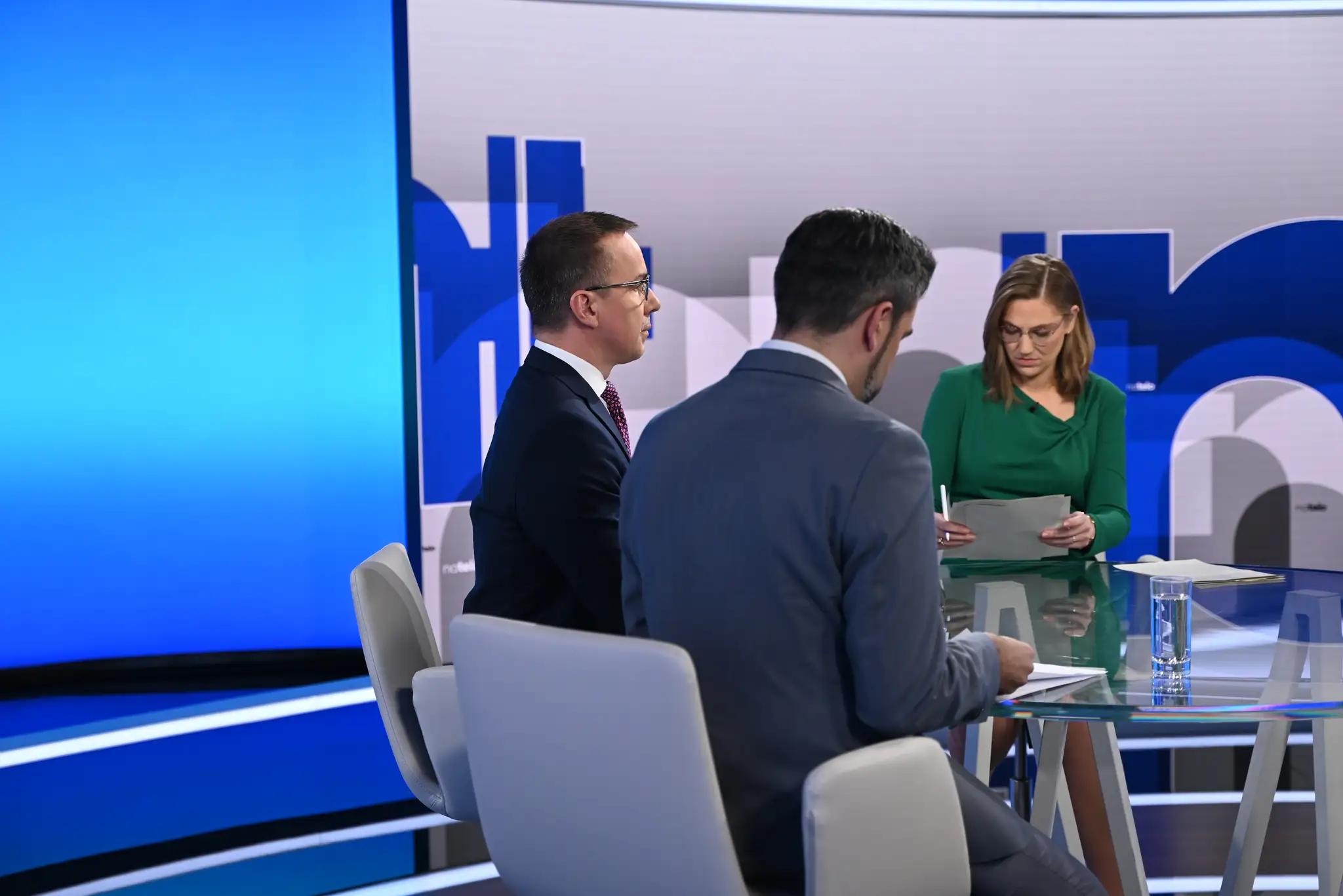 Hosťami relácie Na telo boli Erik Tomáš (Hlas-SD) a poslanec Ján Hargaš (PS)