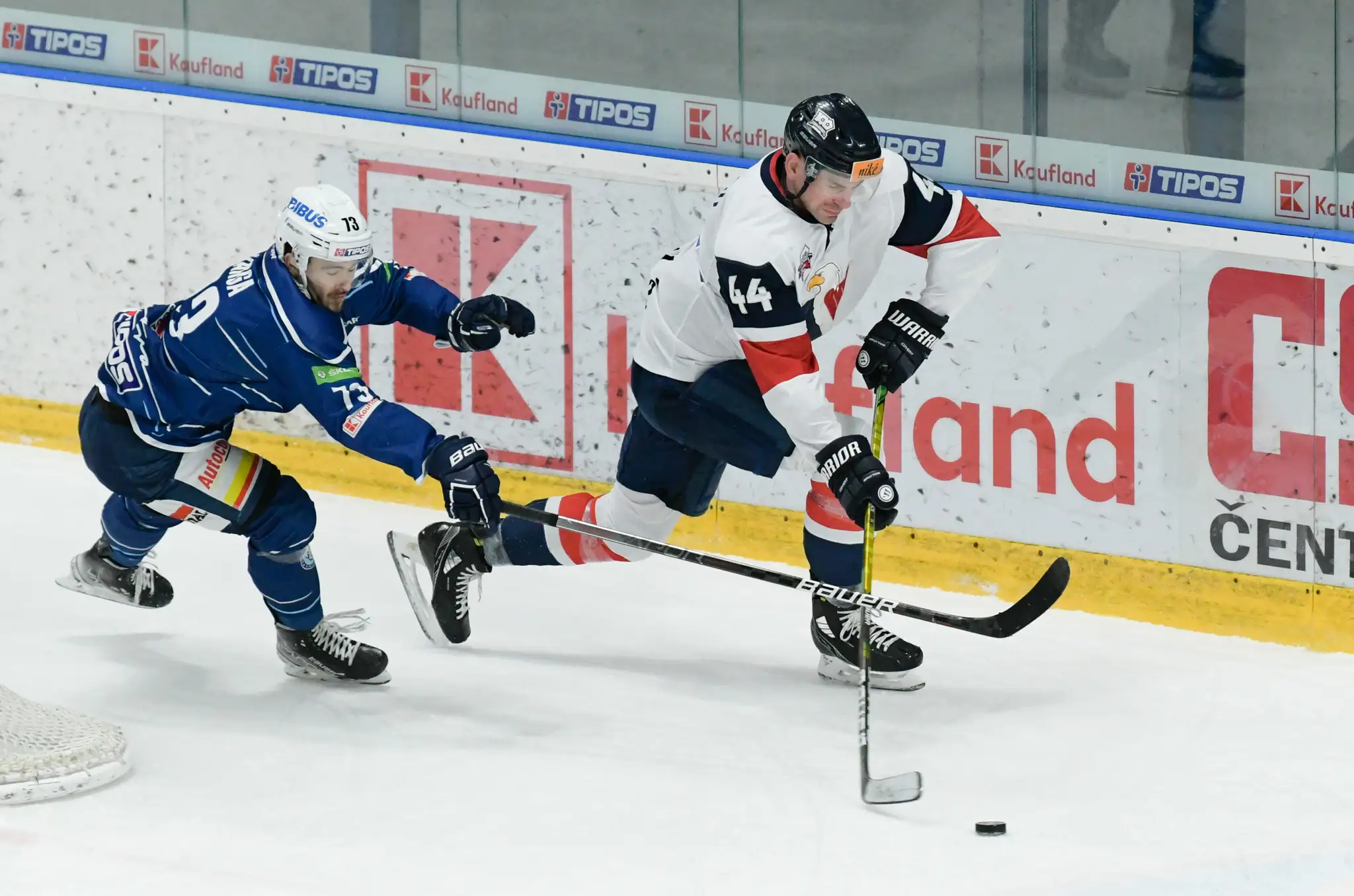 Róbert Varga (Nitra) a Juraj Valach (Slovan).