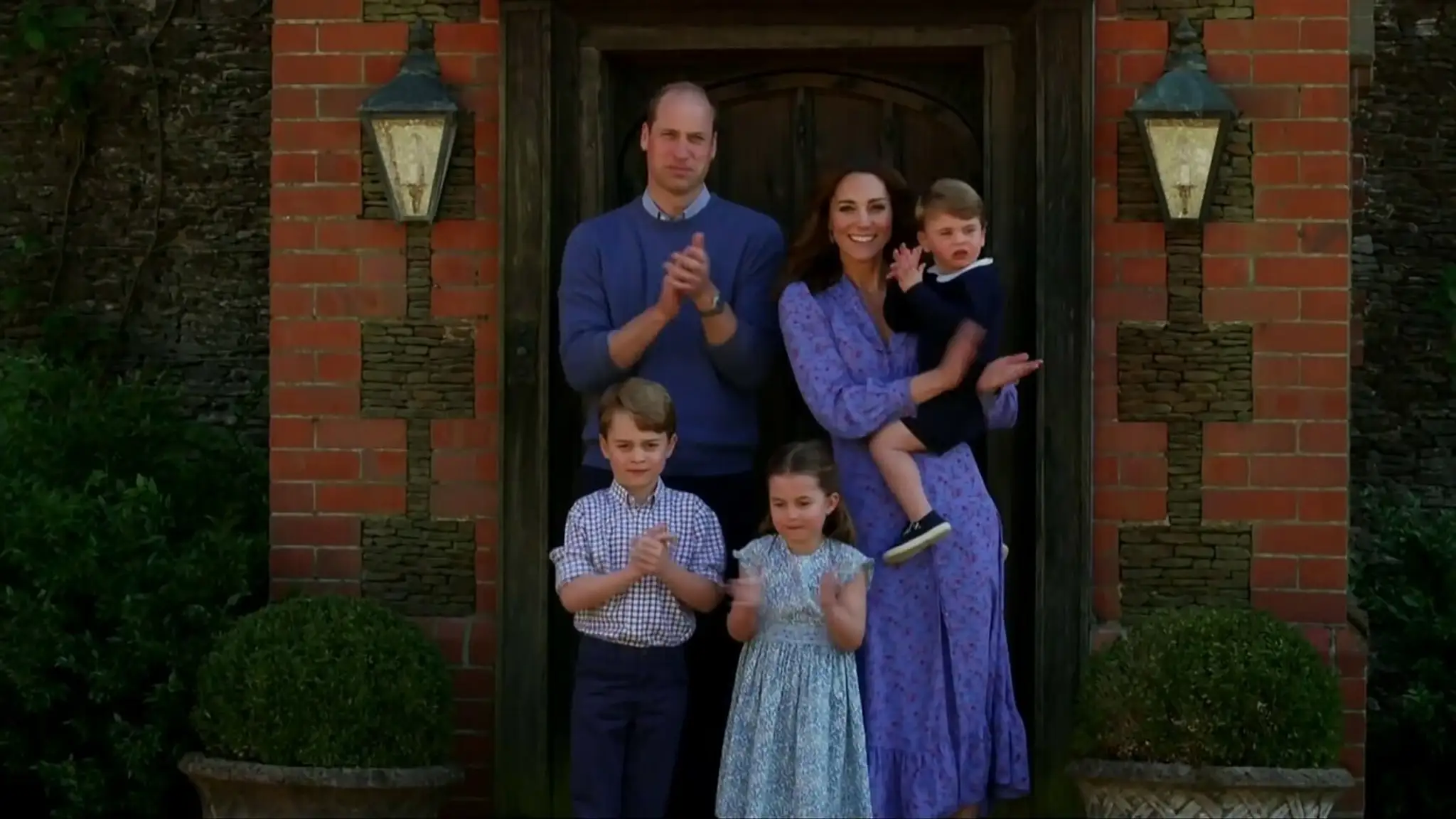 Najlepšie outfity Kate Middleton za rok 2020.