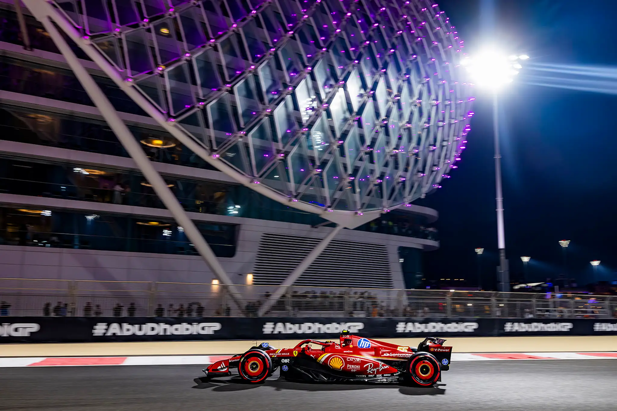 Carlos Sainz na Ferrari.