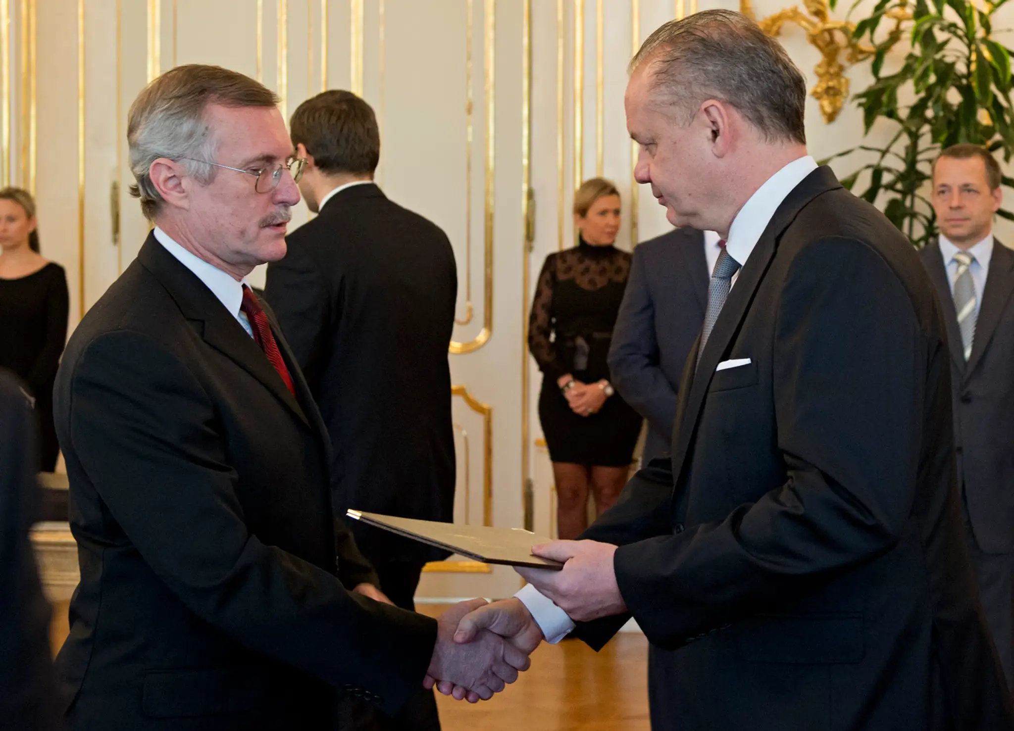 Prezident SR Andrej Kiska vymenoval profesorov vysokých škôl