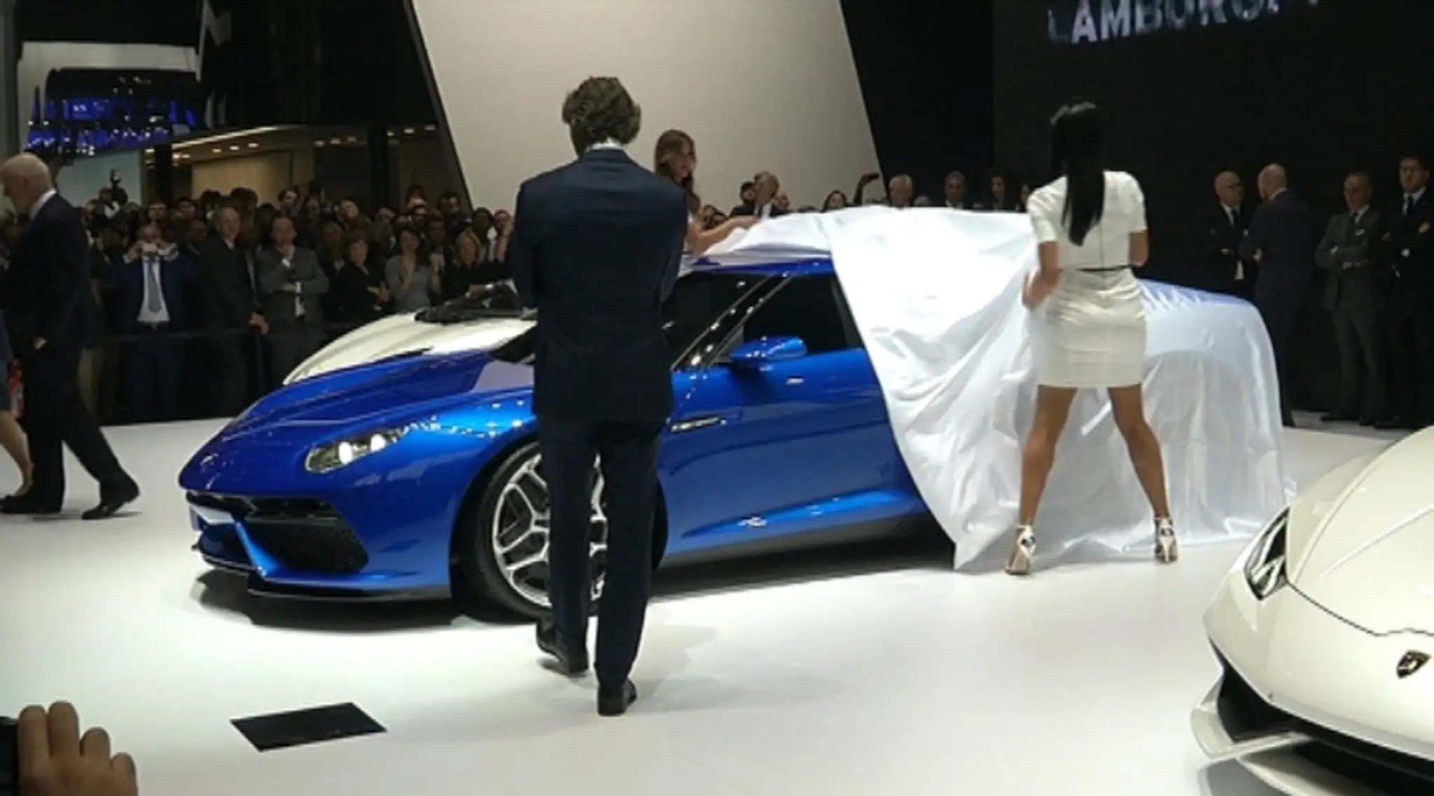 Lamborghini s nízkou spotrebou.