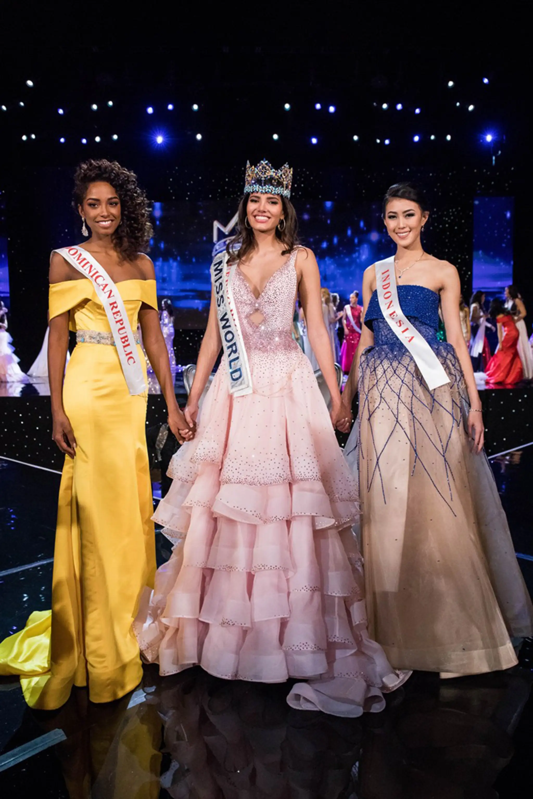 Miss World 2016 Stephanie Del Valle, 1. vicemiss Yaritza Miguelina Reyes Ramirez a 2. vicemiss Natasha Mannuela.