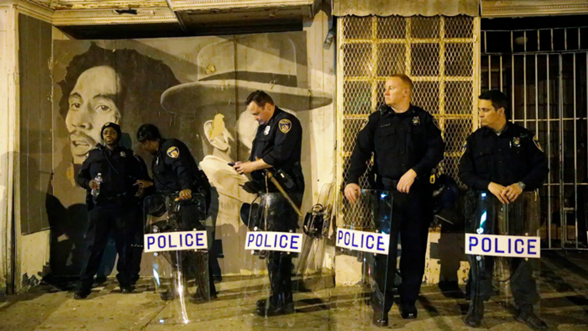 Smrť Afroameričana vyvolala v Baltimore masové nepokoje.
