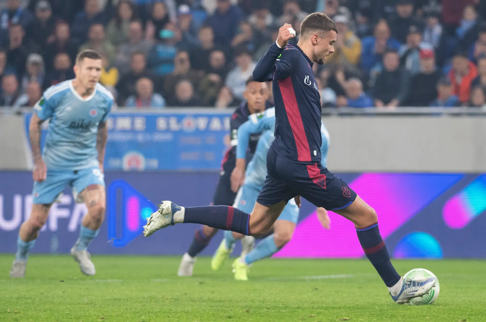 Momentka zo zápasu Slovan - Bazilej