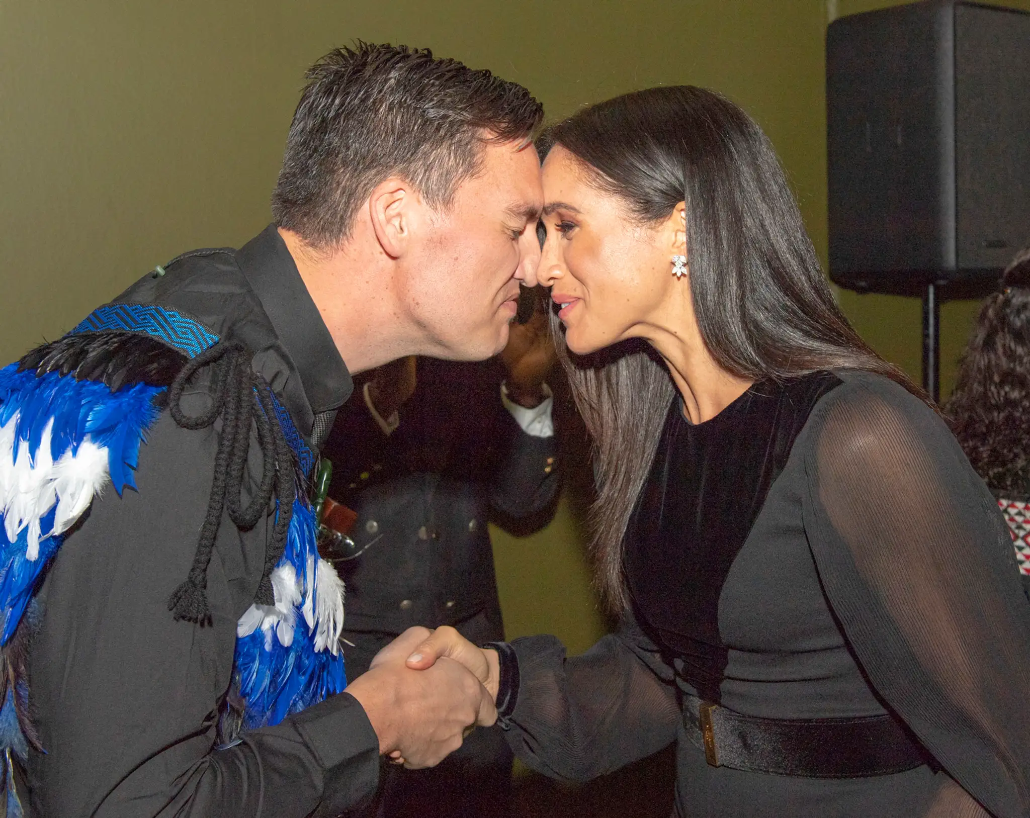 Vojvodkyňa Meghan pri tradičnom maorskom pozdrave