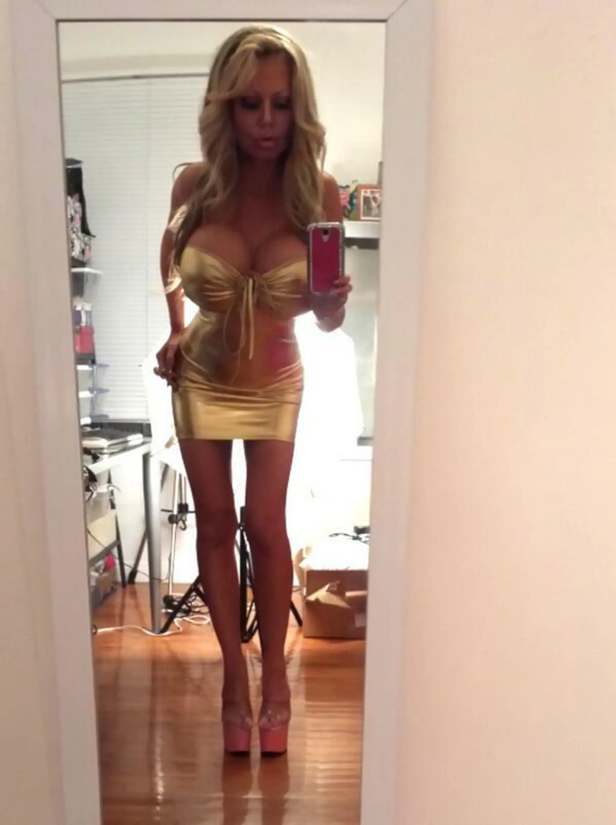 Blondie Bennett 