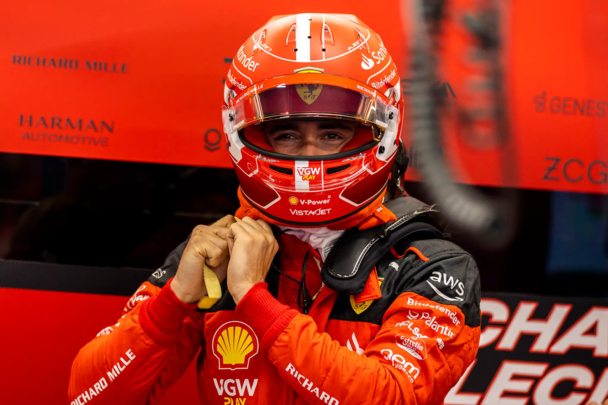 Jazdec Ferrari Charles Leclerc