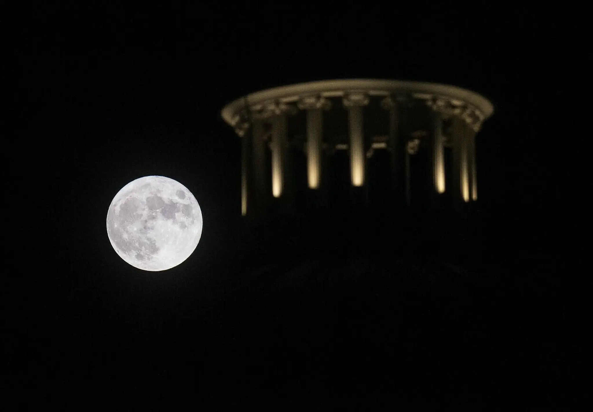 Lovecký mesiac, Skopje, Severné Macedónsko