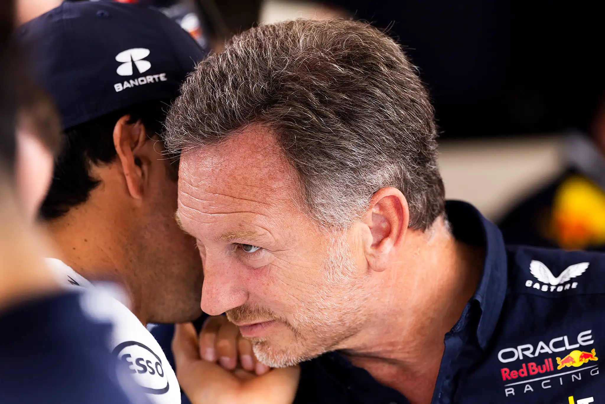 Sergio Pérez a Christian Horner.