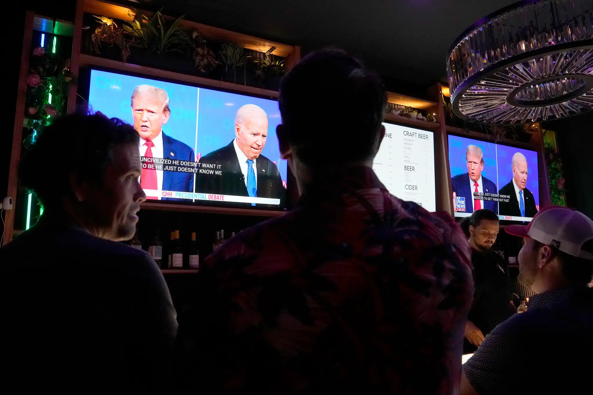 Trump s Bidenom sa stretli v prvej debate.
