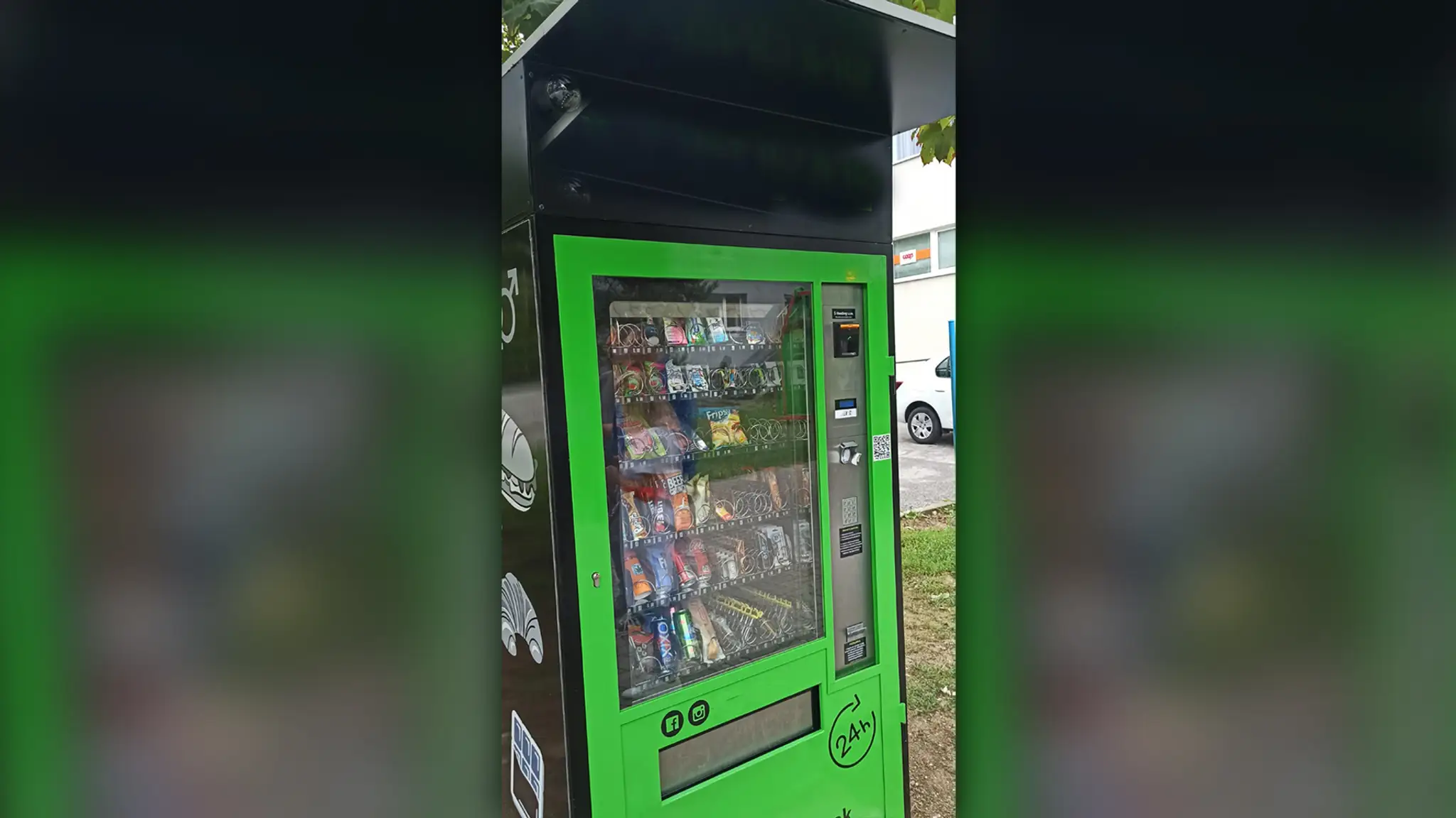 Automat na školách.